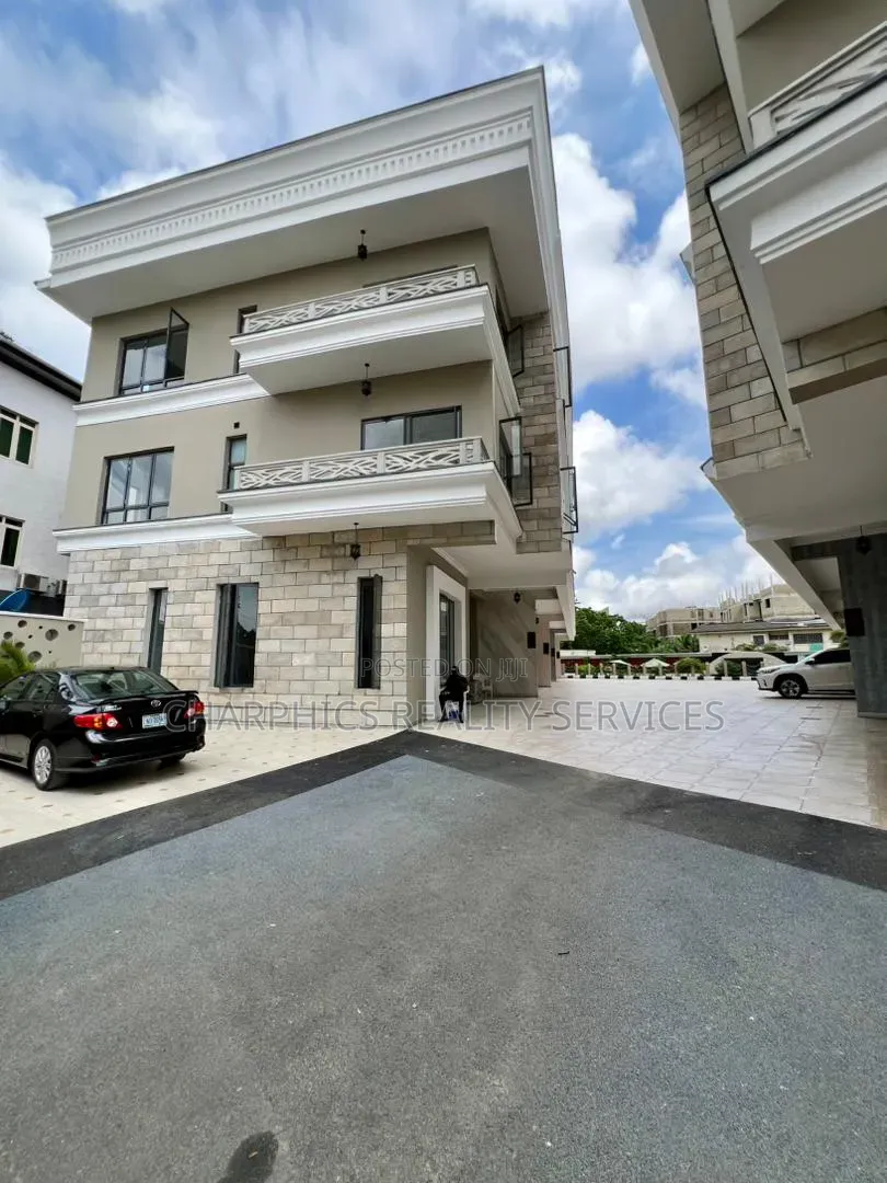 5bdrm Duplex in Old Ikoyi for sale