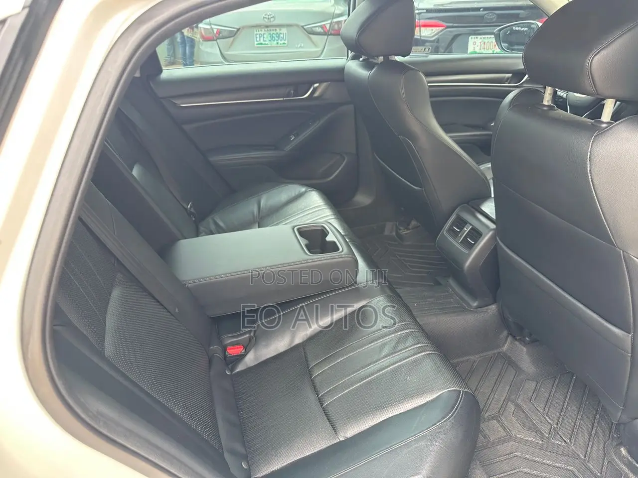 Honda Accord EX-L (2.0L 4cyl Turbo 10A) 2019 White