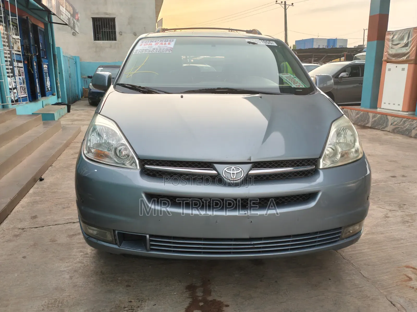 Toyota Sienna 2005 Blue