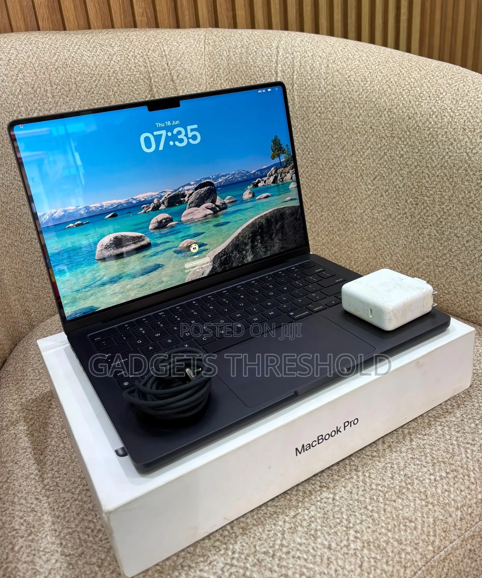 Laptop Apple MacBook Pro 2024 M4 16GB Apple M4 Pro SSD 512GB
