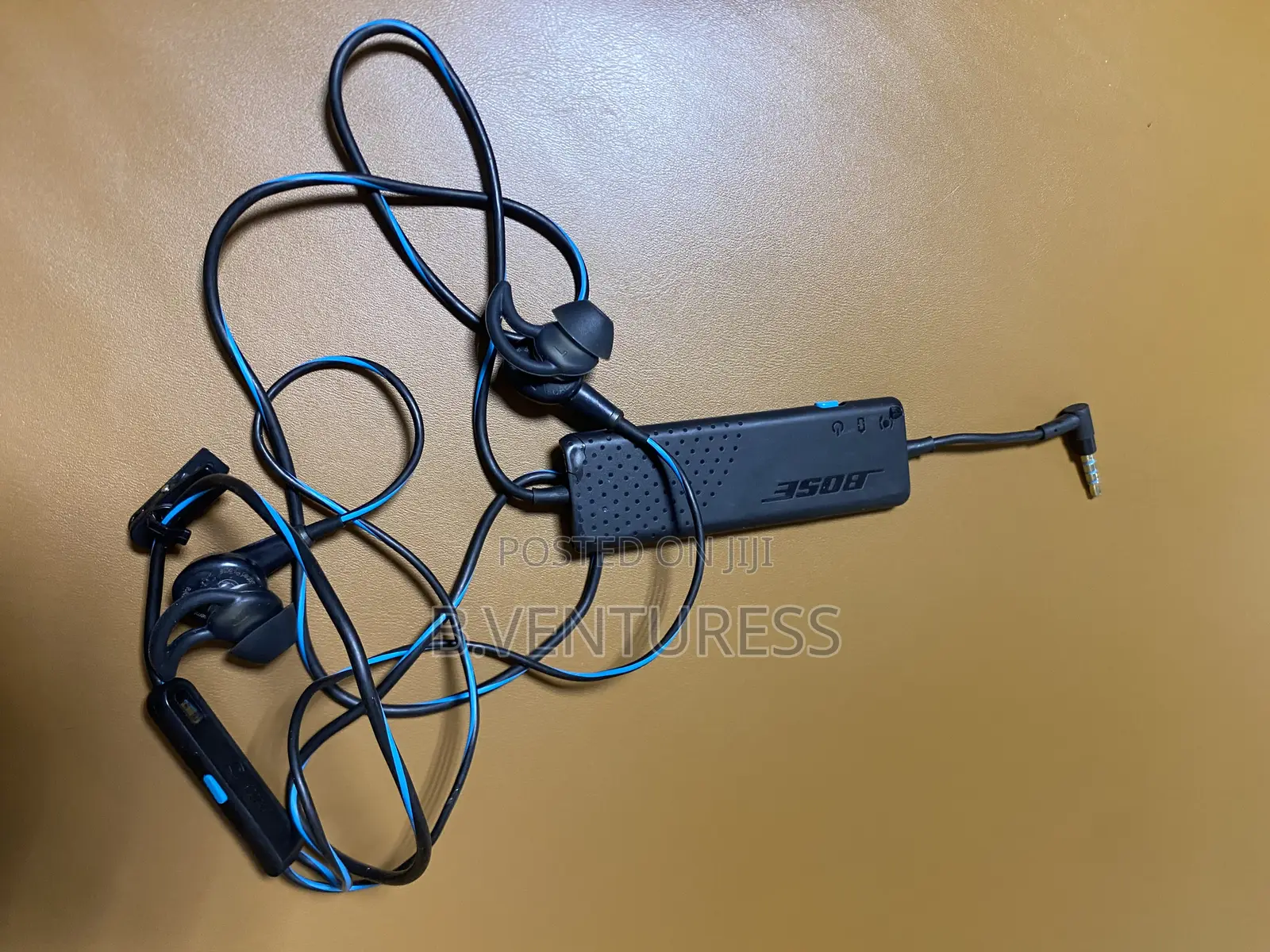 Bose Qc20 Quietcomfort 20 Acoustic Noise Cancelling Headphone