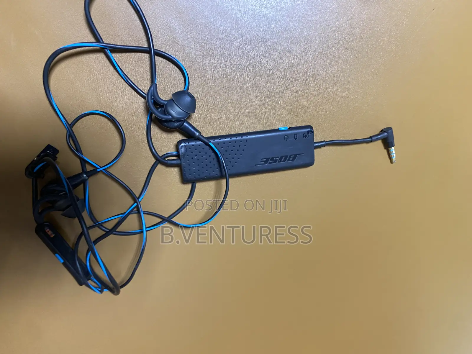 Bose Qc20 Quietcomfort 20 Acoustic Noise Cancelling Headphone