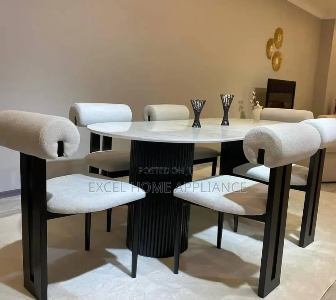 Modern Elegant Dining Table and Chair Set