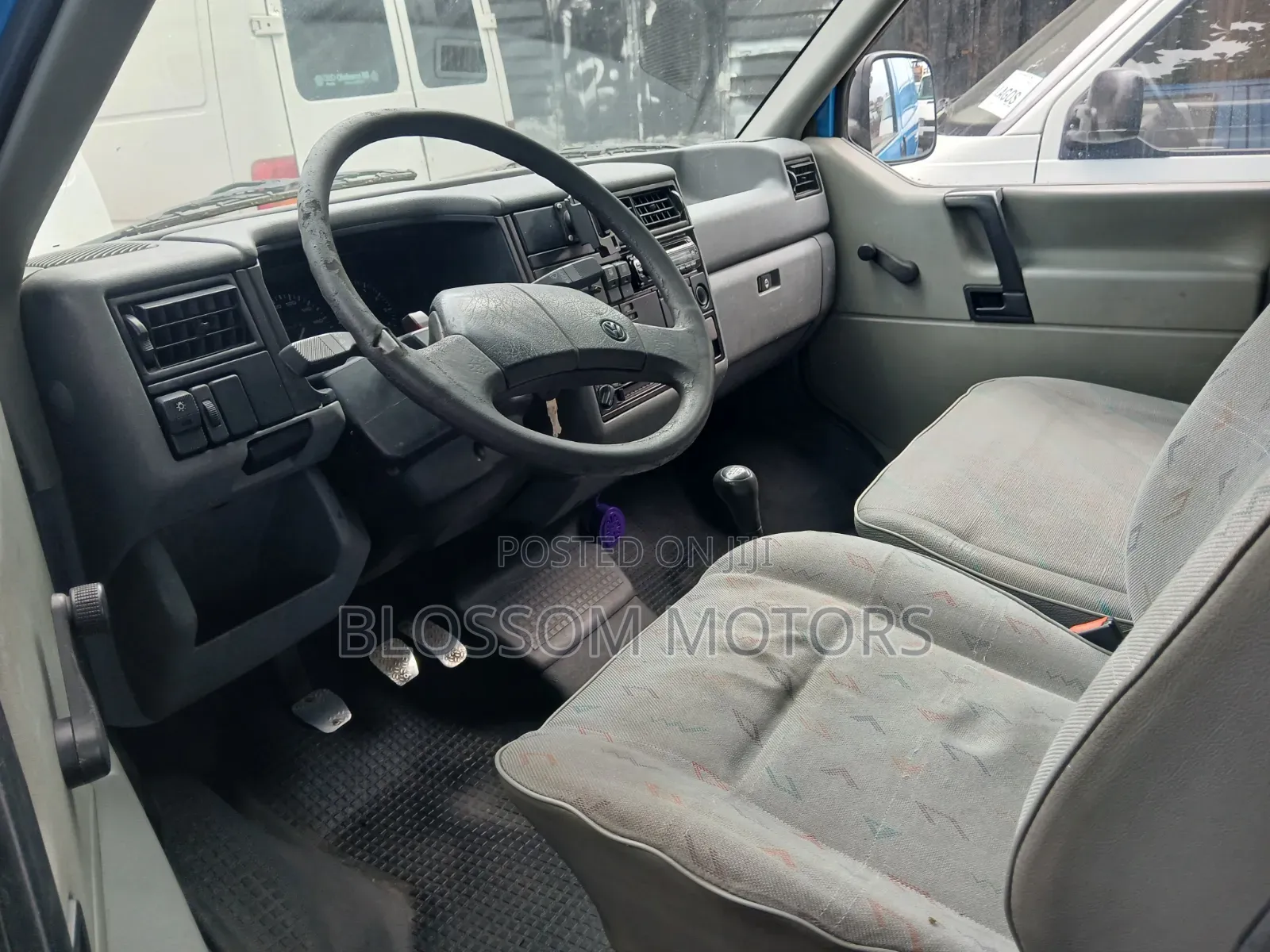 Volkswagen Transporter 2004 Blue