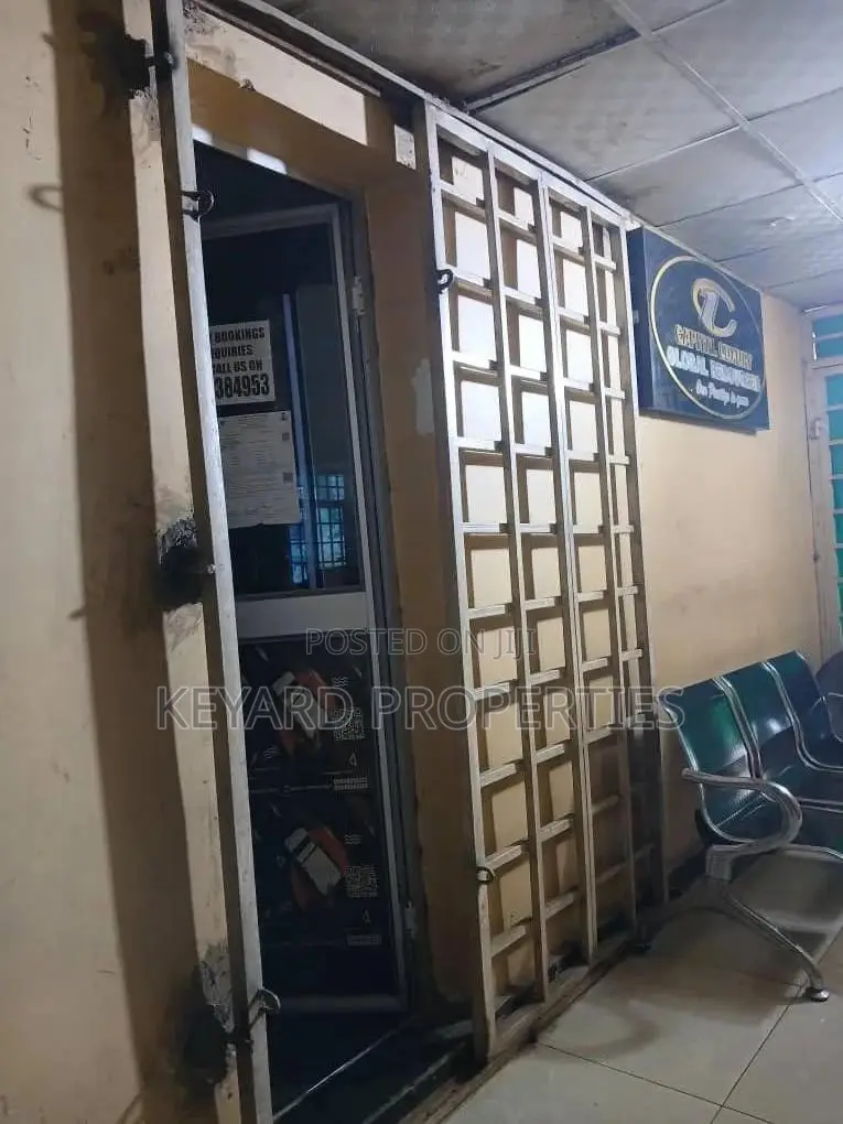 Commercial Shop for Rent in Utako
