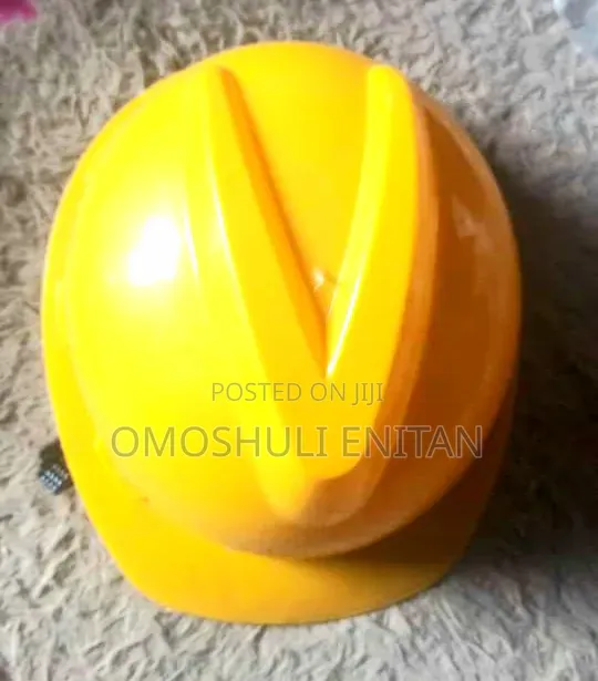 Safety Helmet With Adjustable Straps For Sale