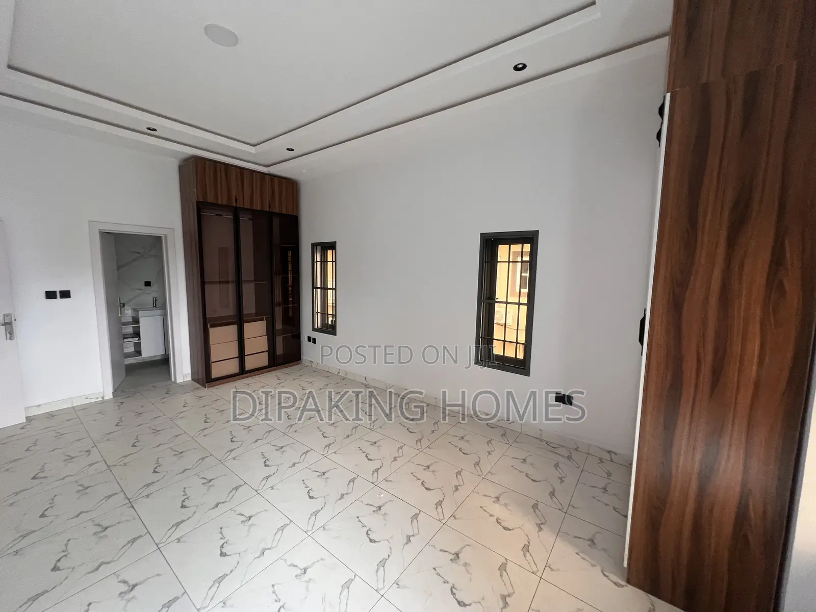 Furnished 4bdrm Duplex in GRA Phase 1 for sale