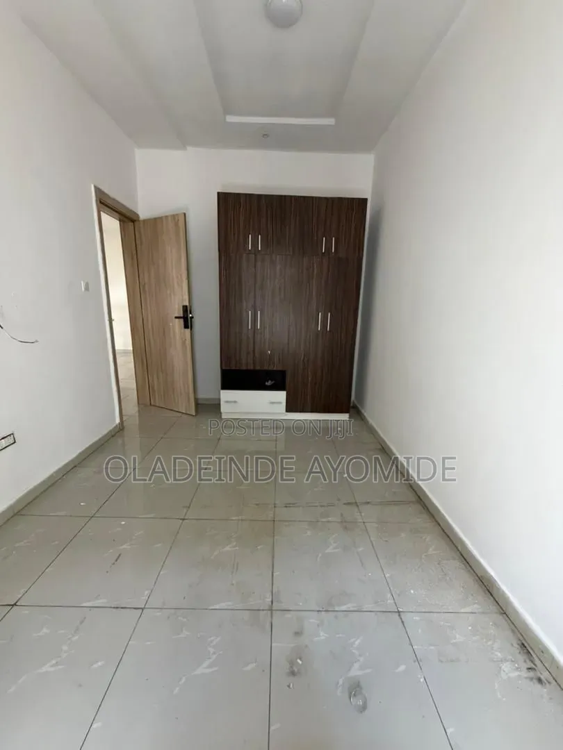 2bdrm Apartment in Awoyaya for rent
