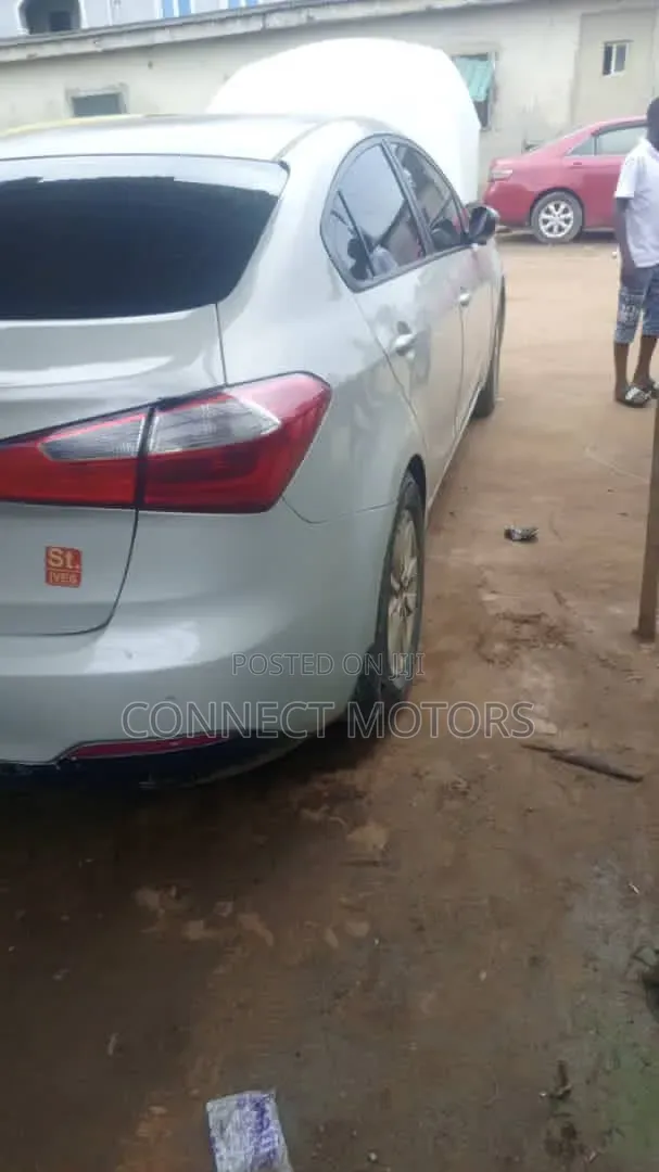 Kia Cerato 1.6 LX 2008 White