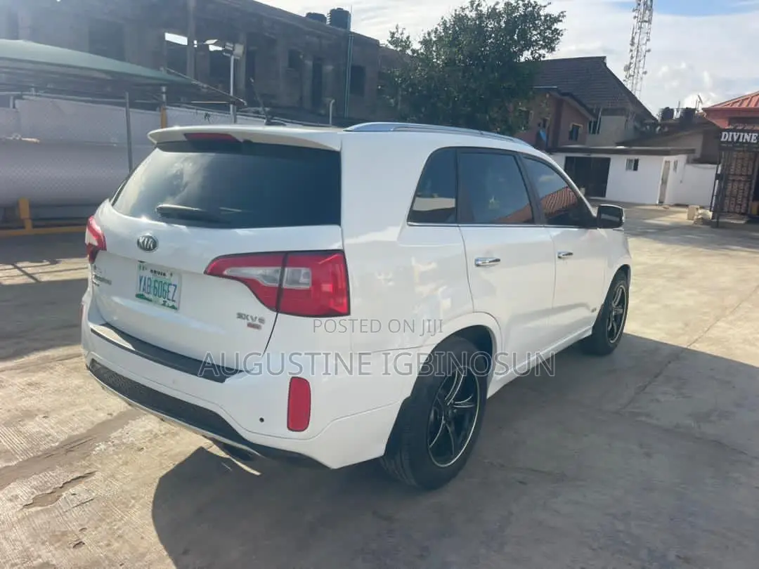 Kia Sorento 2014 White
