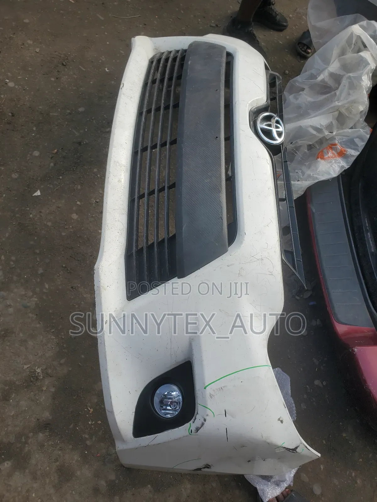 Complete Front Bumper Toyota Corolla 2014-2015 Le