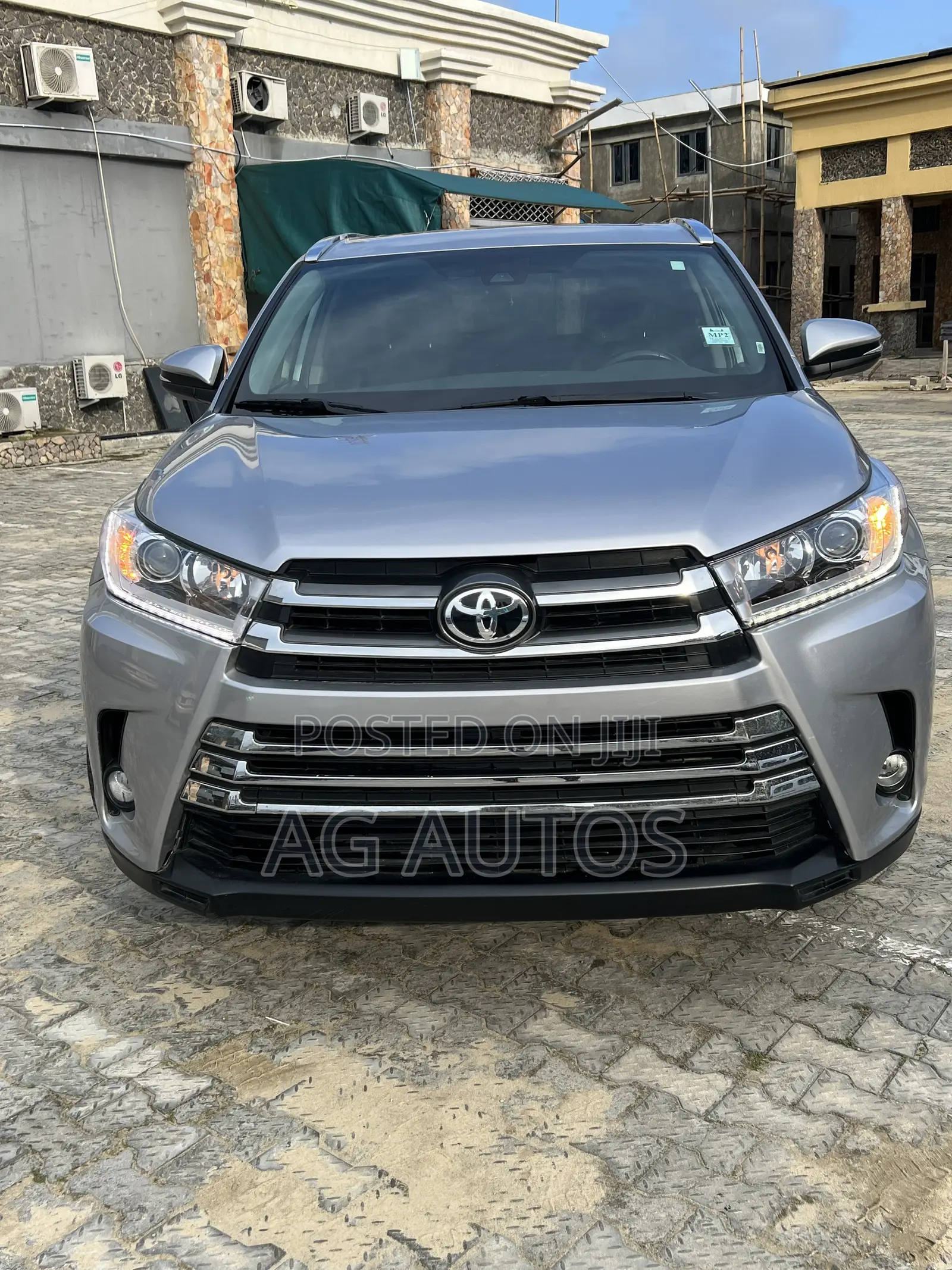 Toyota Highlander XLE 2019 Gray