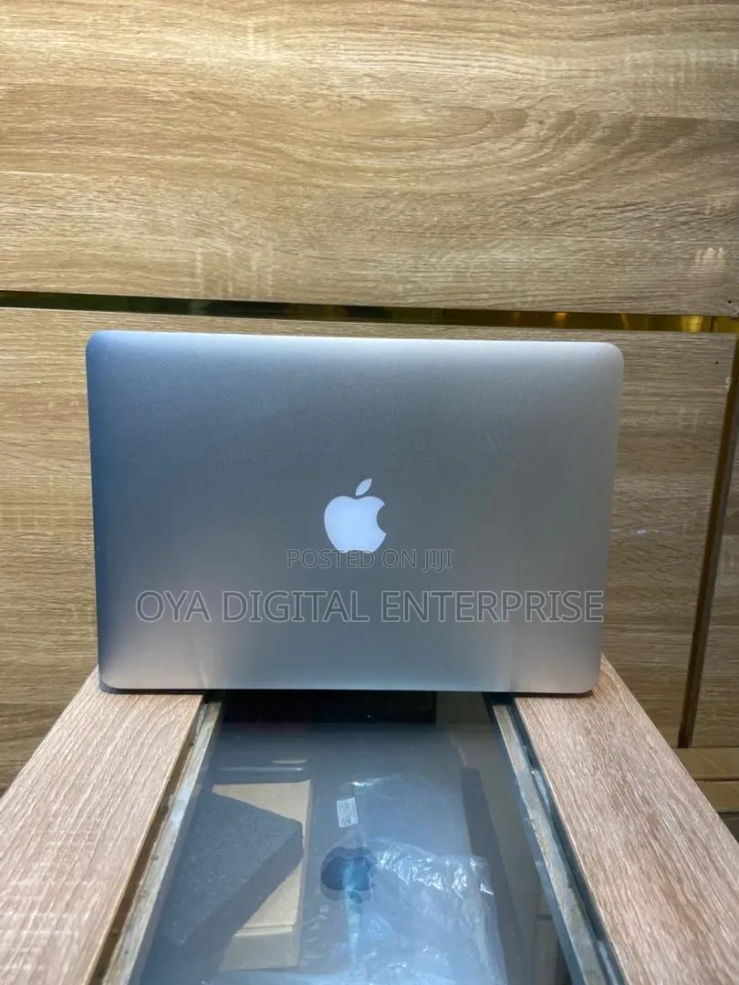 Laptop Apple MacBook Pro 2015 16GB Intel Core i7 SSD 500GB