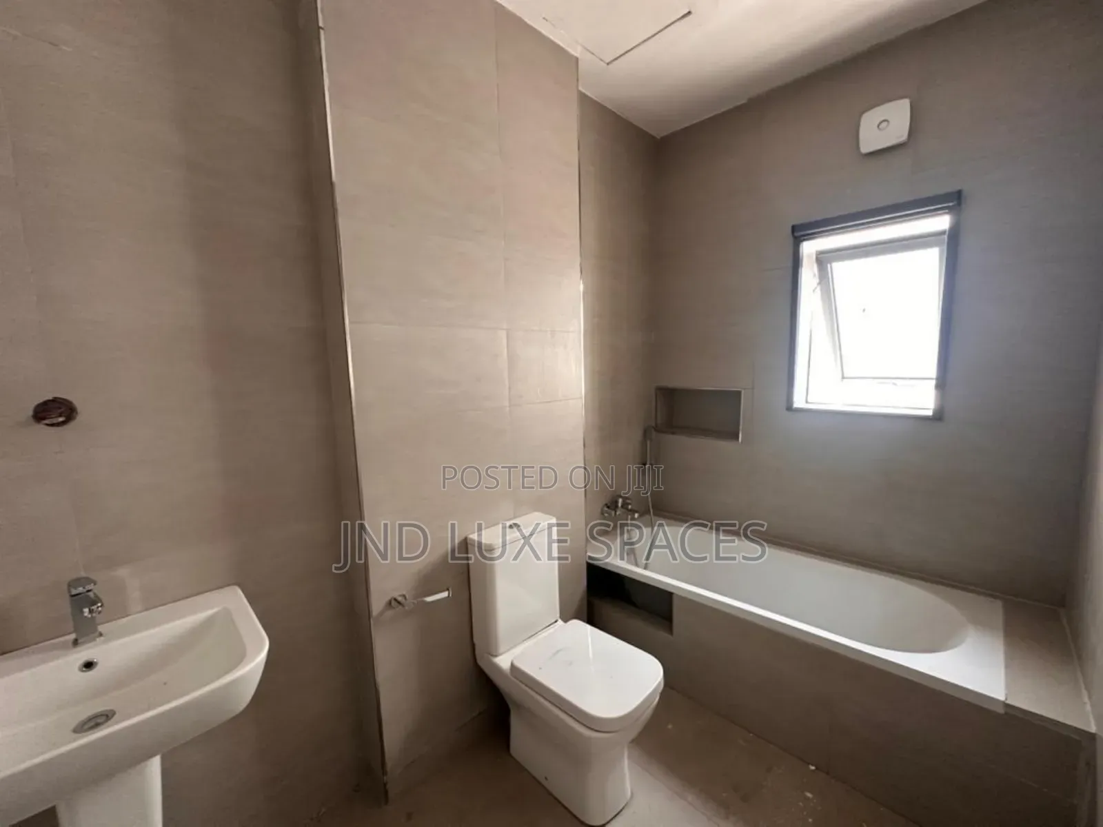 3bdrm Apartment in Ikate for rent