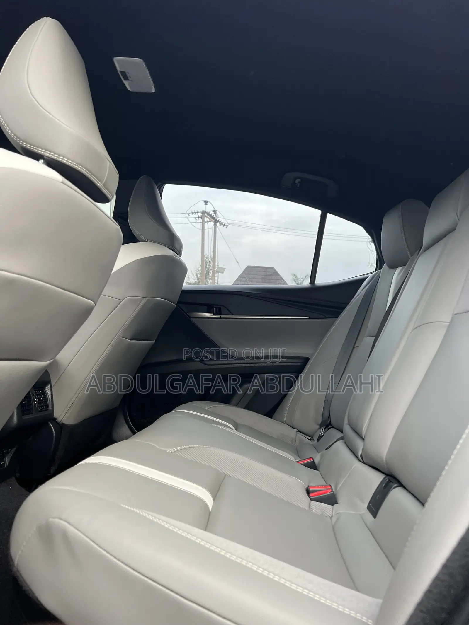 Toyota Camry SE 2025 Gray
