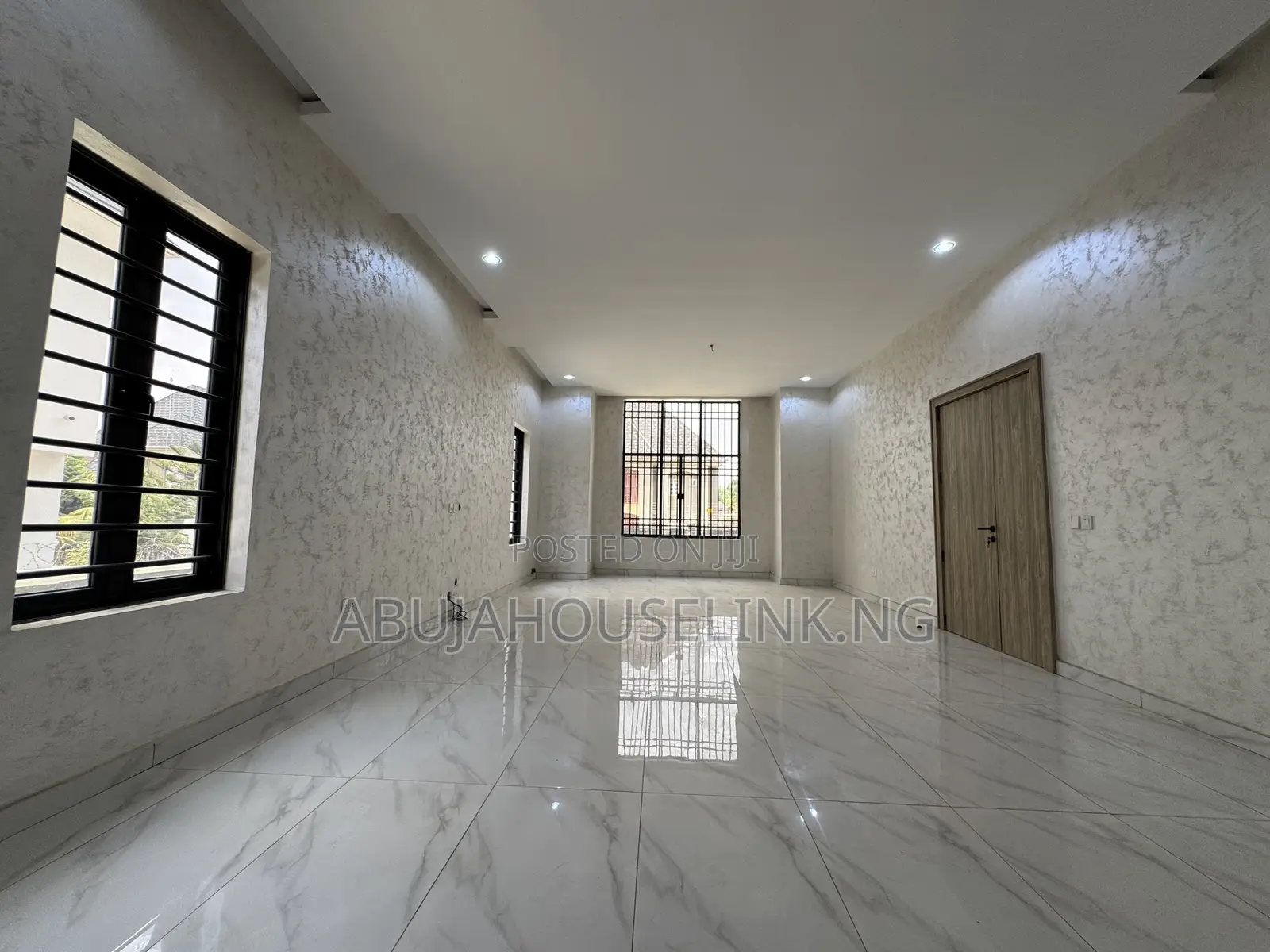 7bdrm Duplex in Efab Metropolis, Karsana for sale