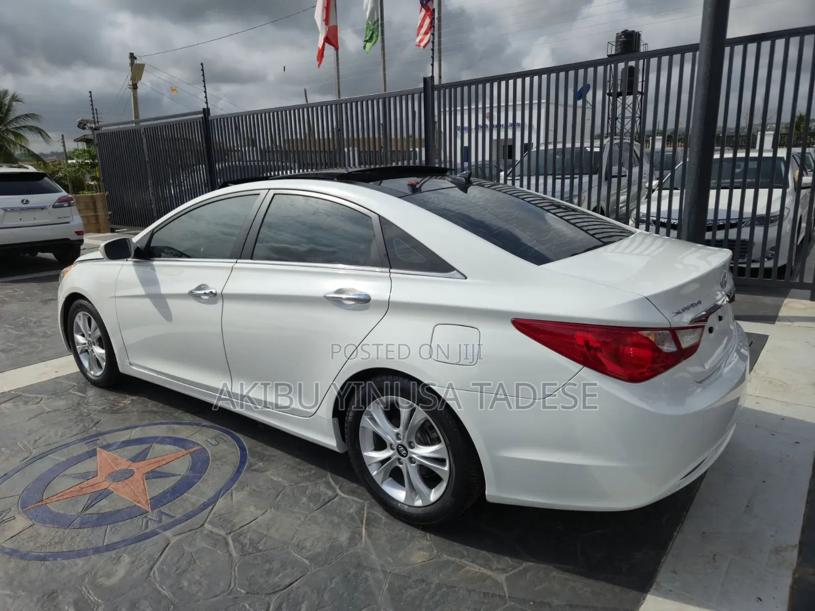 Hyundai Sonata Limited Sedan FWD (2.4L 4cyl 6A) 2012 White