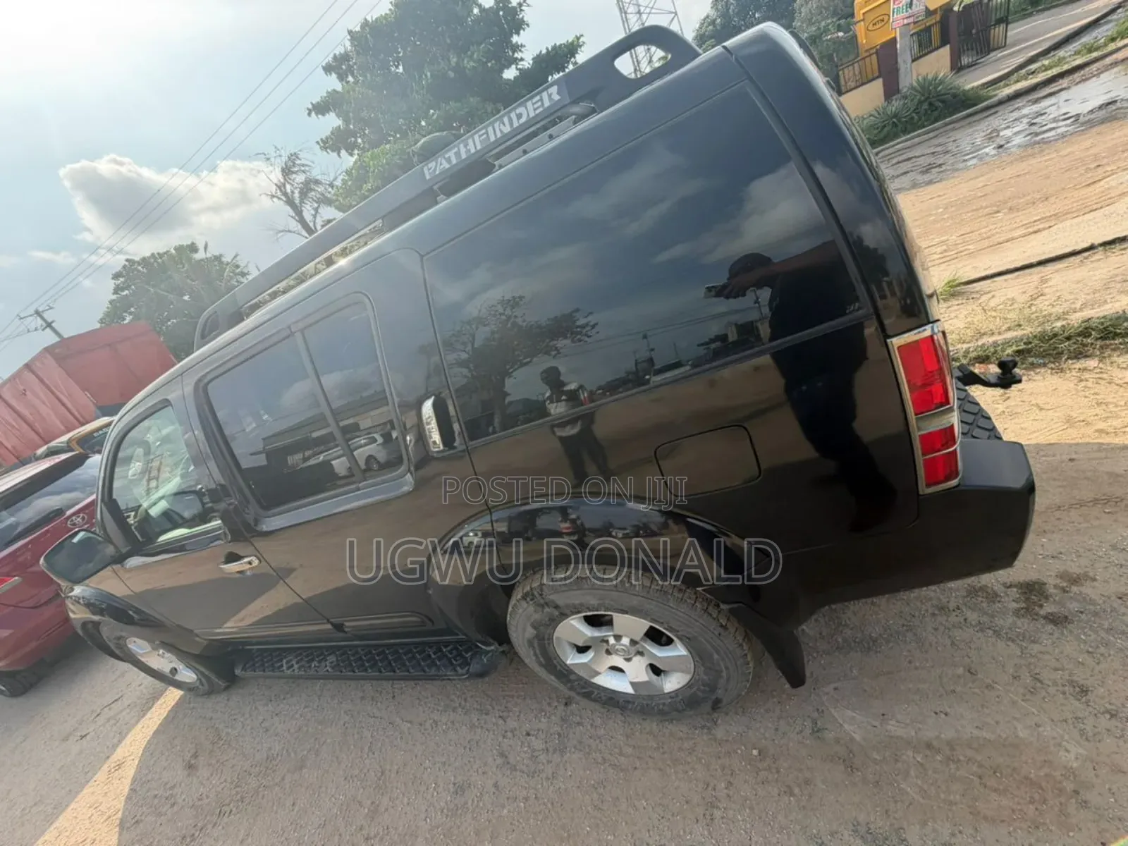 Nissan Pathfinder 2010 Black