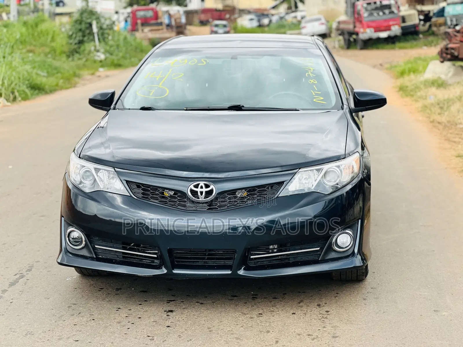 Toyota Camry SE 4dr Sedan (2.5L 4cyl 6A) 2012 Black