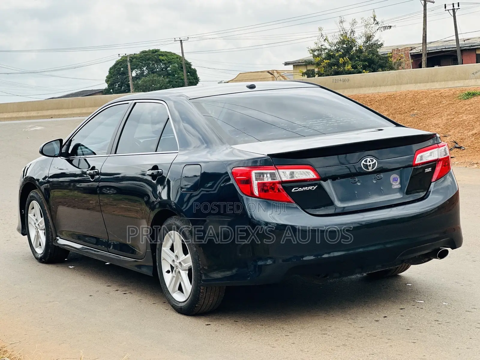 Toyota Camry SE 4dr Sedan (2.5L 4cyl 6A) 2012 Black