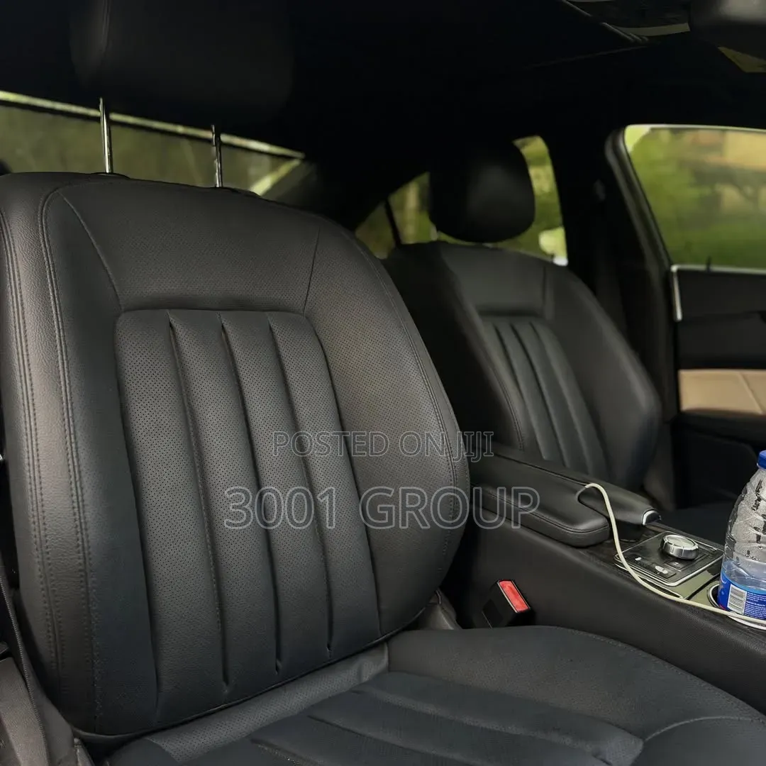 Mercedes-Benz CLS 2012 Black