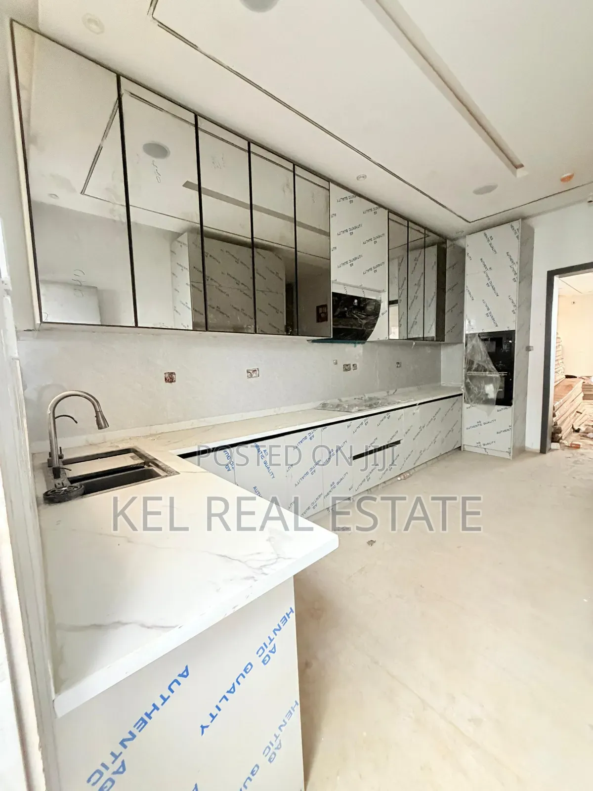 4bdrm Duplex in Omole Phase 2 for sale