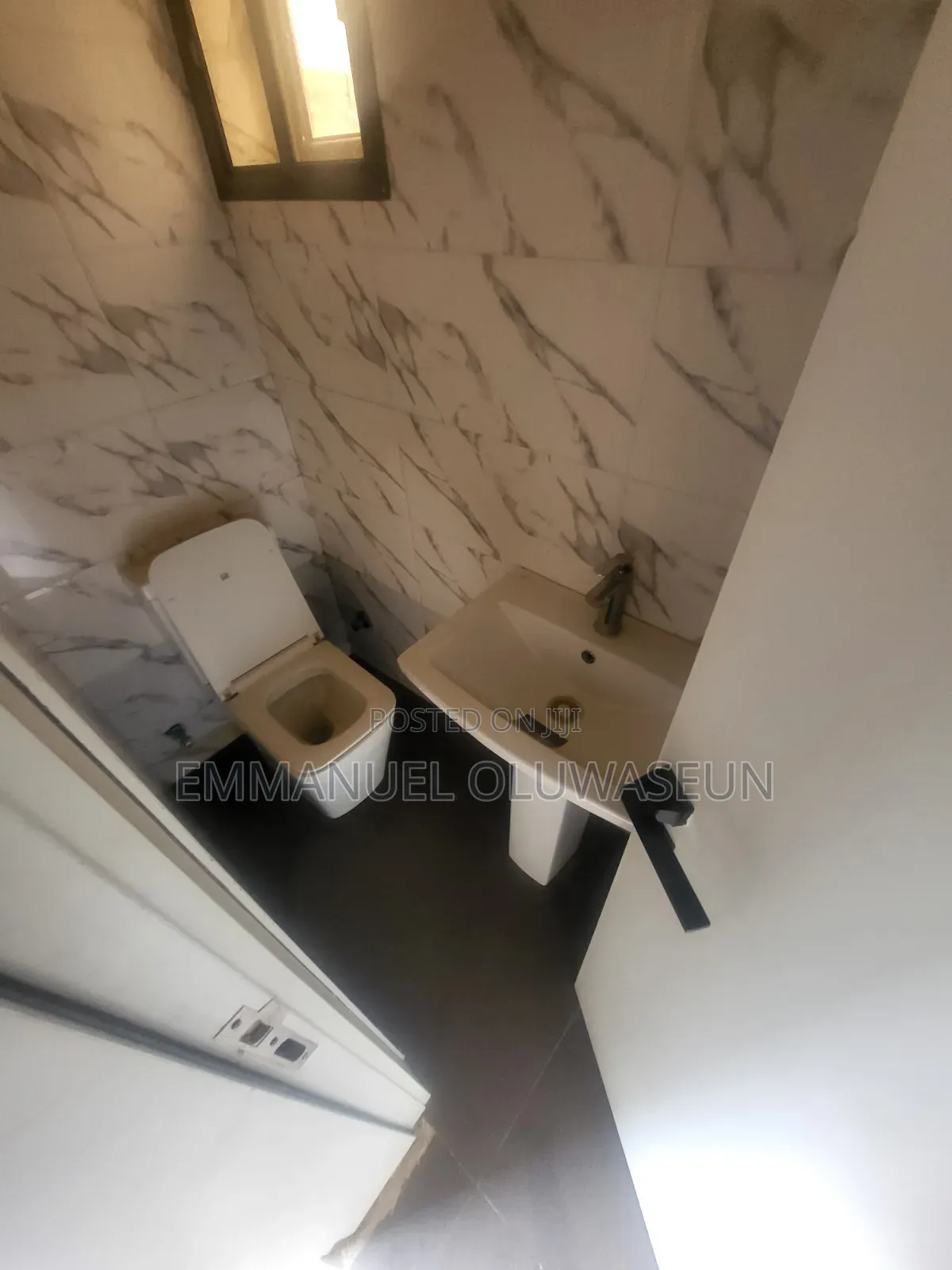 4bdrm Townhouse/Terrace in Guzape District for sale