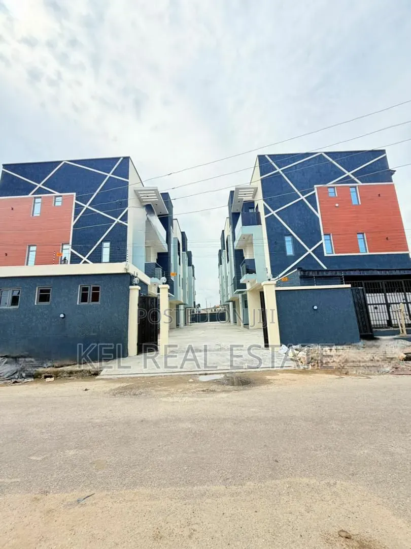 4bdrm Duplex in Ikeja GRA for sale