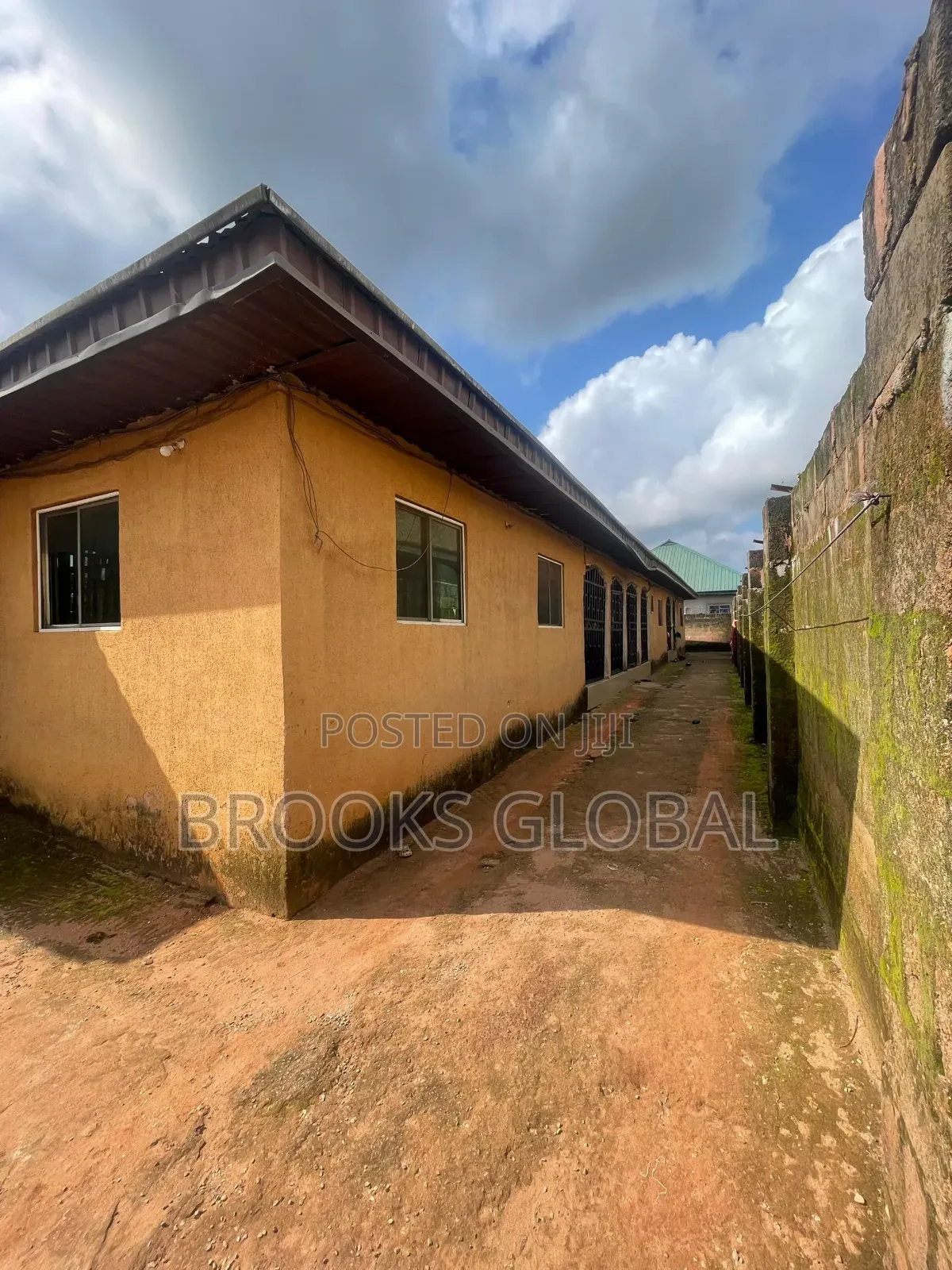 2bdrm Bungalow in Benin City for sale