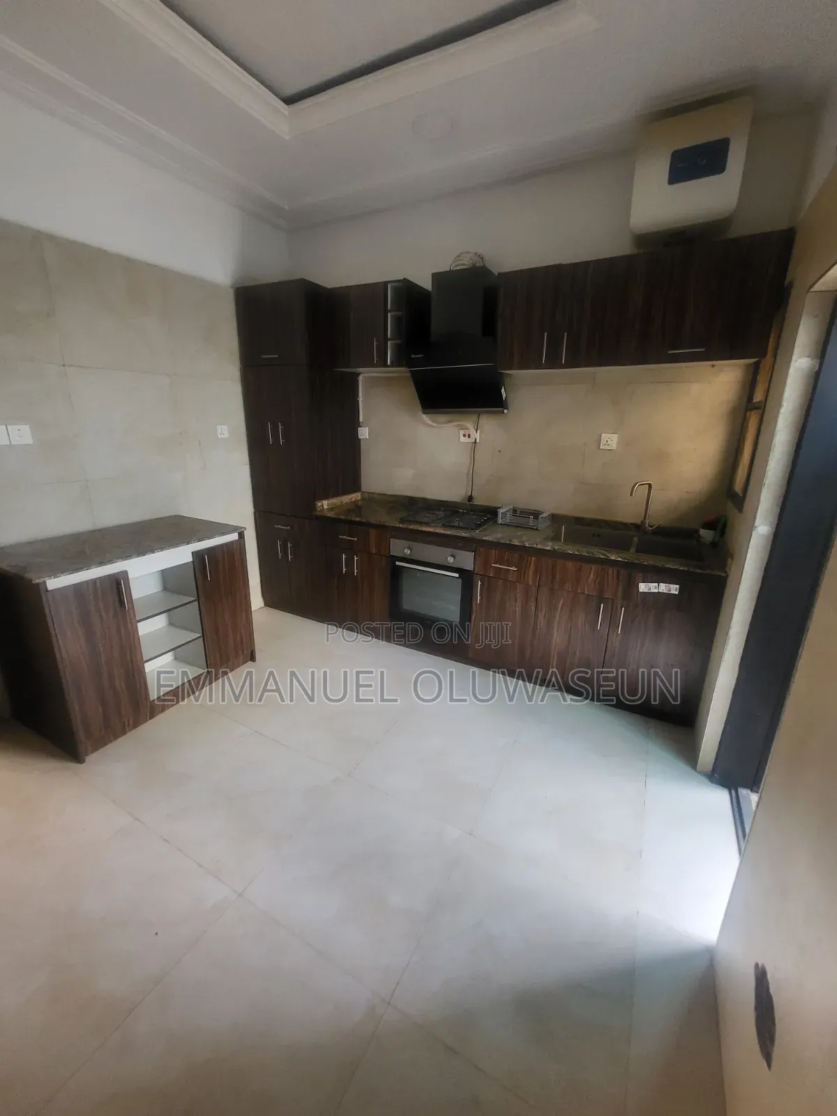 4bdrm Townhouse / Terrace in Guzape District for rent