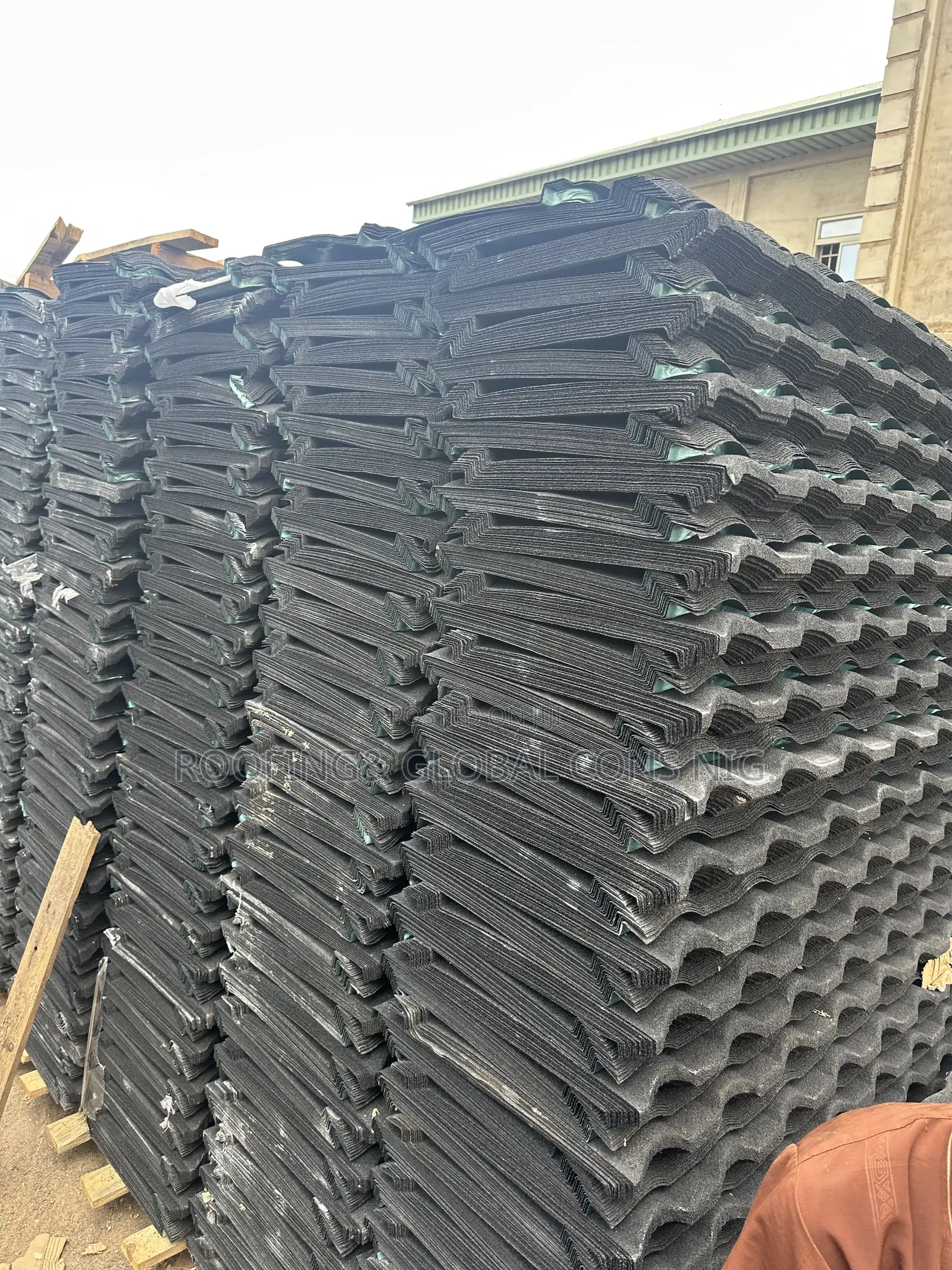 Low Price Best Quality Coated Roofing Tile With 50 Years Guarantee