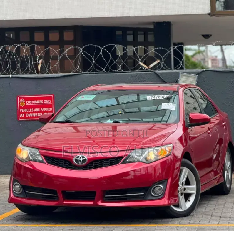 Toyota Camry 2013 Red