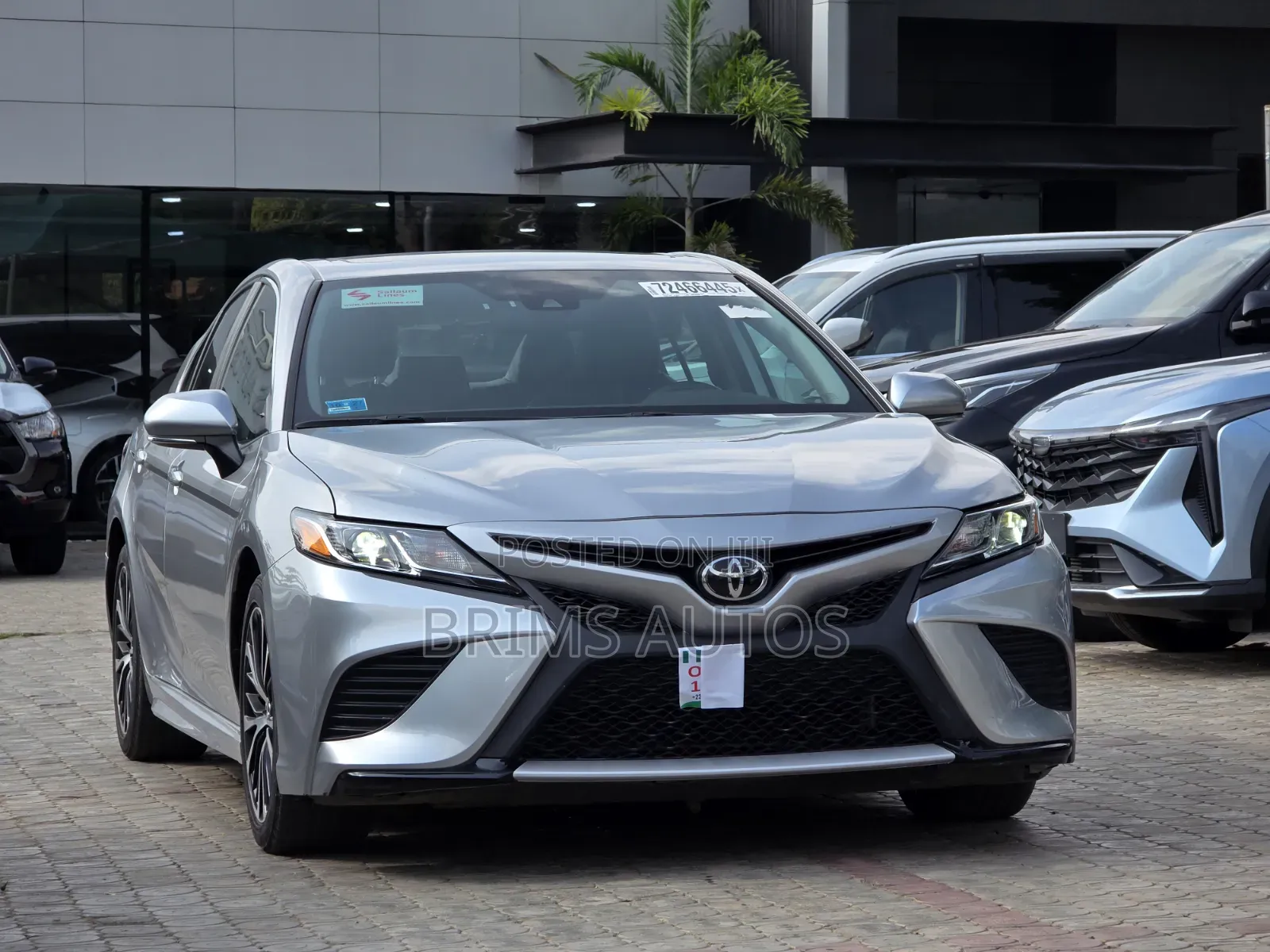 Toyota Camry 2019 Silver