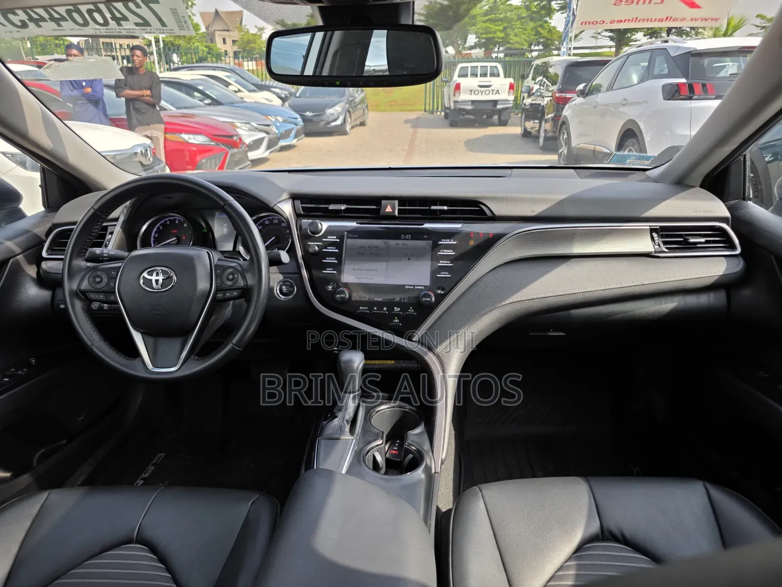 Toyota Camry 2019 Silver