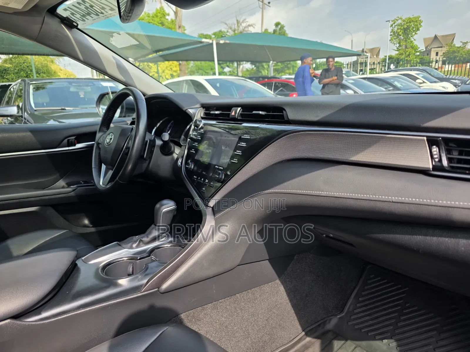 Toyota Camry 2019 Silver