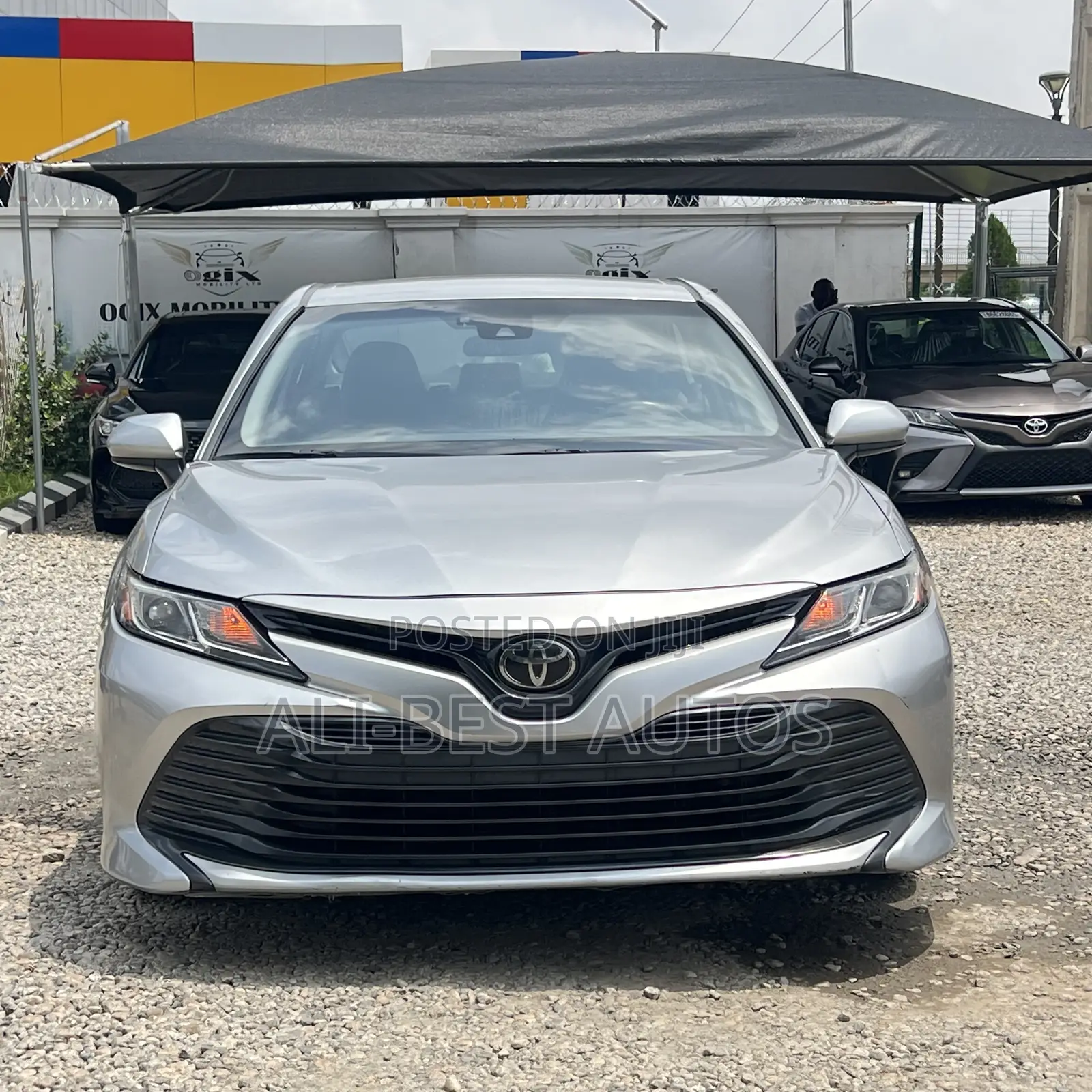Toyota Camry LE FWD 2020 Silver