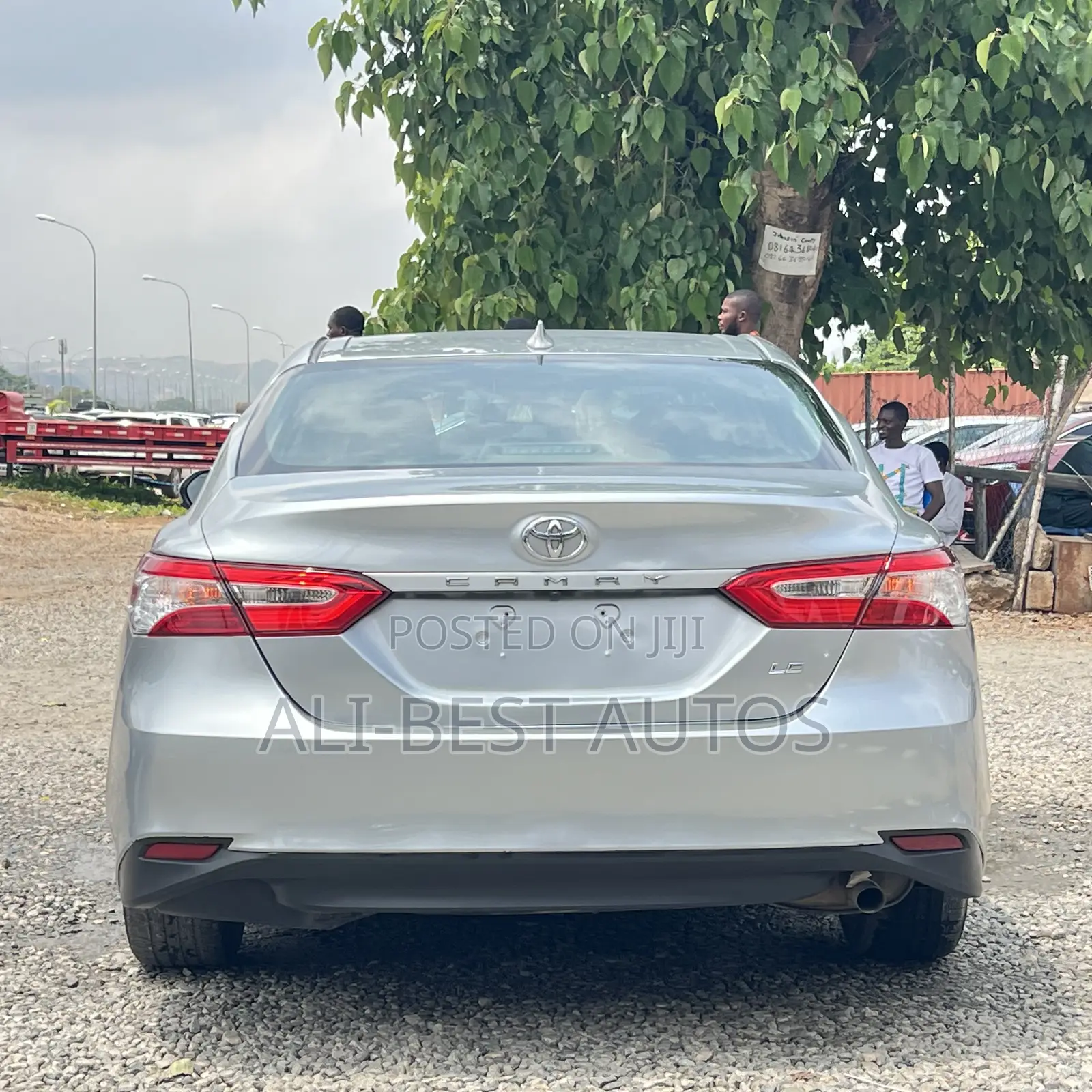 Toyota Camry LE FWD 2020 Silver