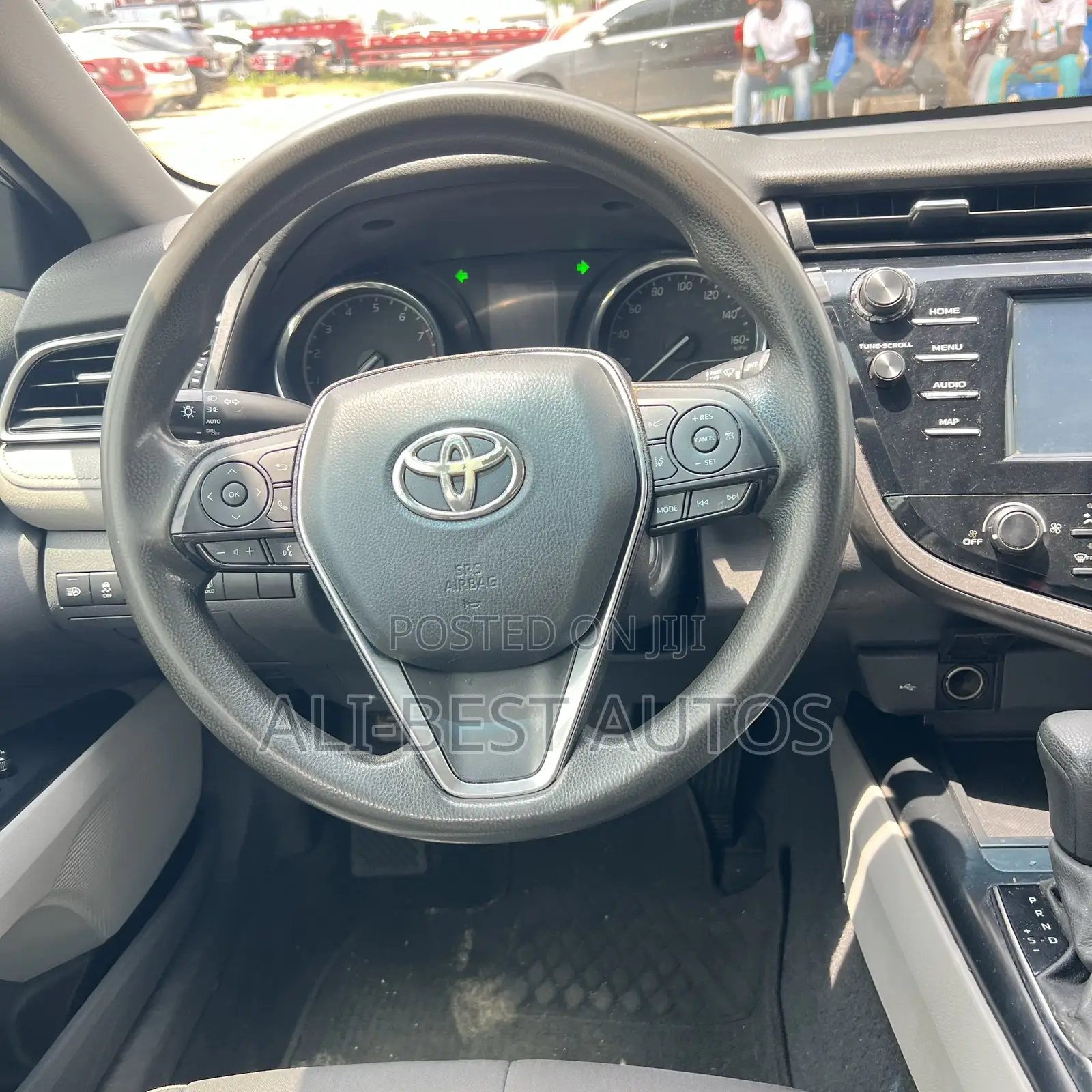 Toyota Camry LE FWD 2020 Silver