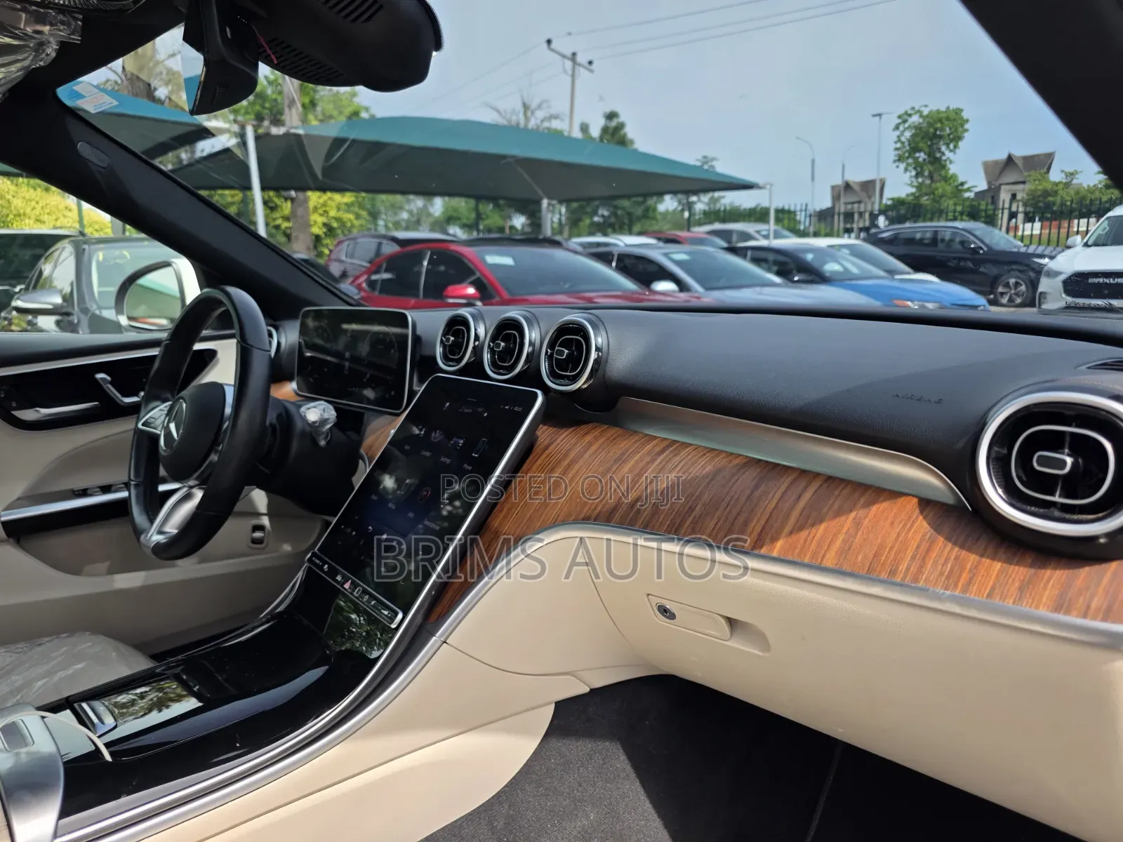 Mercedes-Benz C300 2023 White