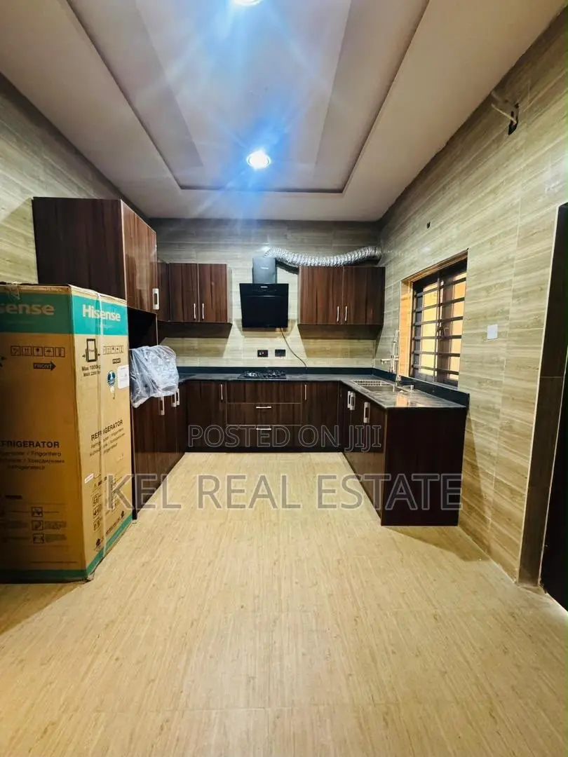 4bdrm Duplex in Gbagada for sale