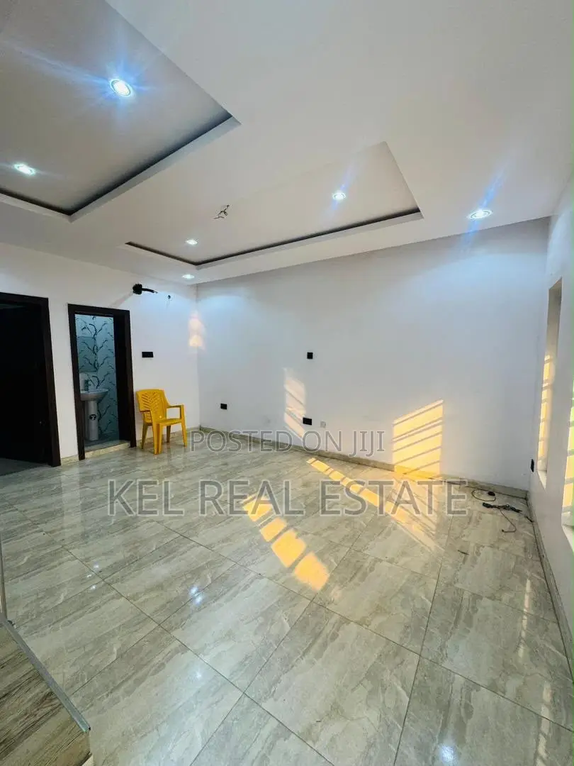 4bdrm Duplex in Gbagada for sale