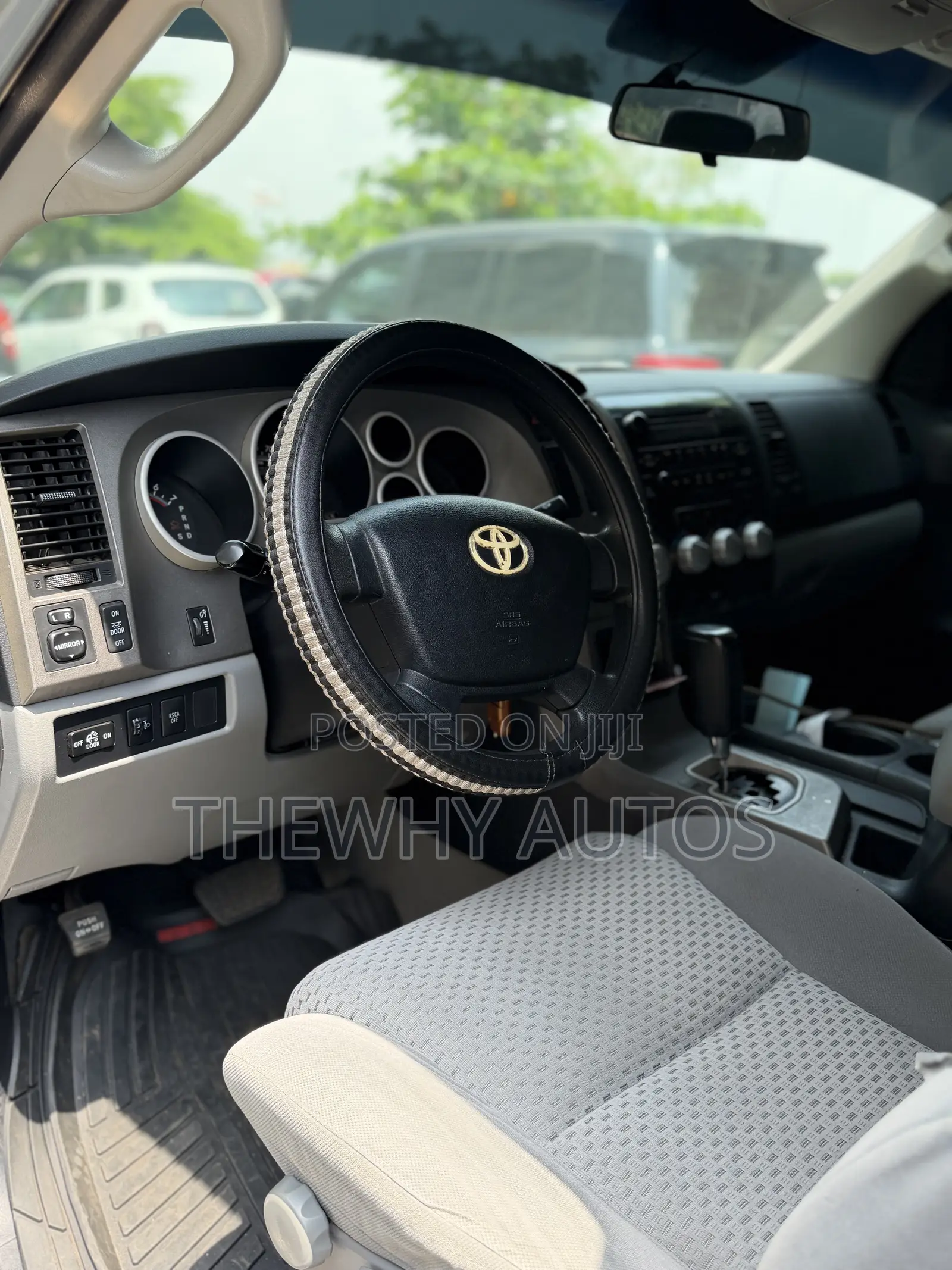 Toyota Tundra Double Cab 4x4 Limited 2010 Gray