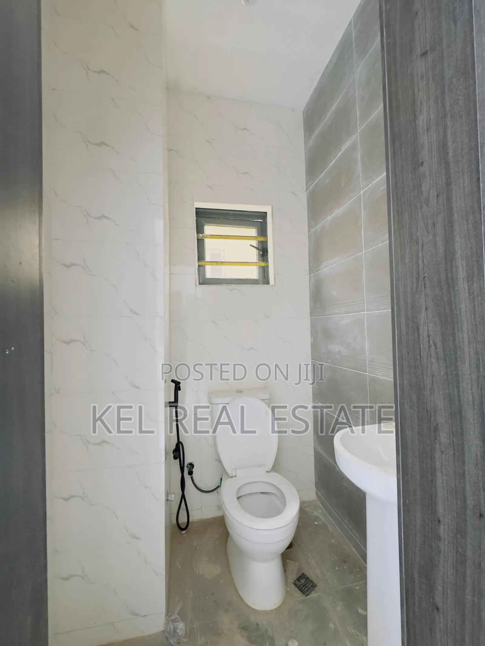 3bdrm Apartment in Gbagada for sale
