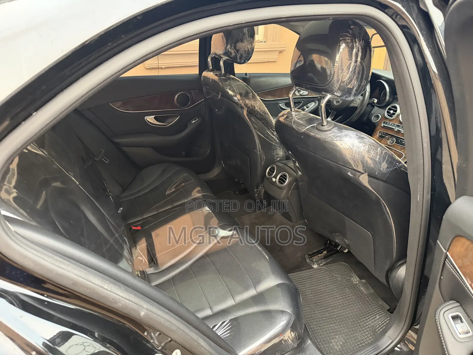 Mercedes-Benz C300 2015 Black
