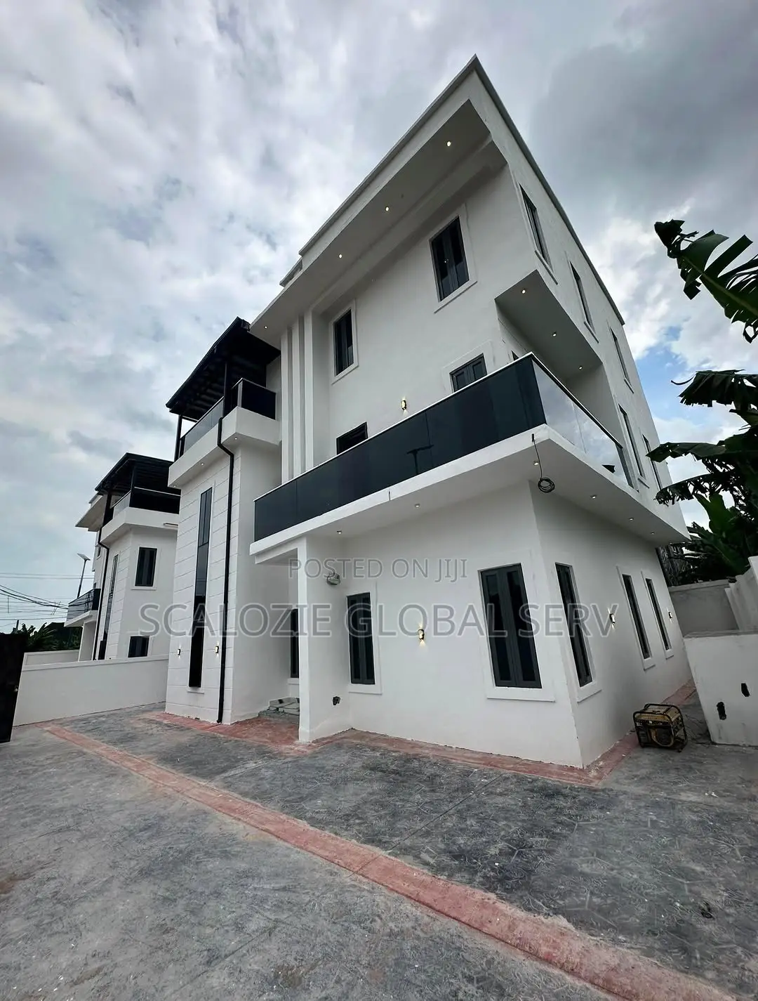 5bdrm Duplex in Sars Road, Port for sale