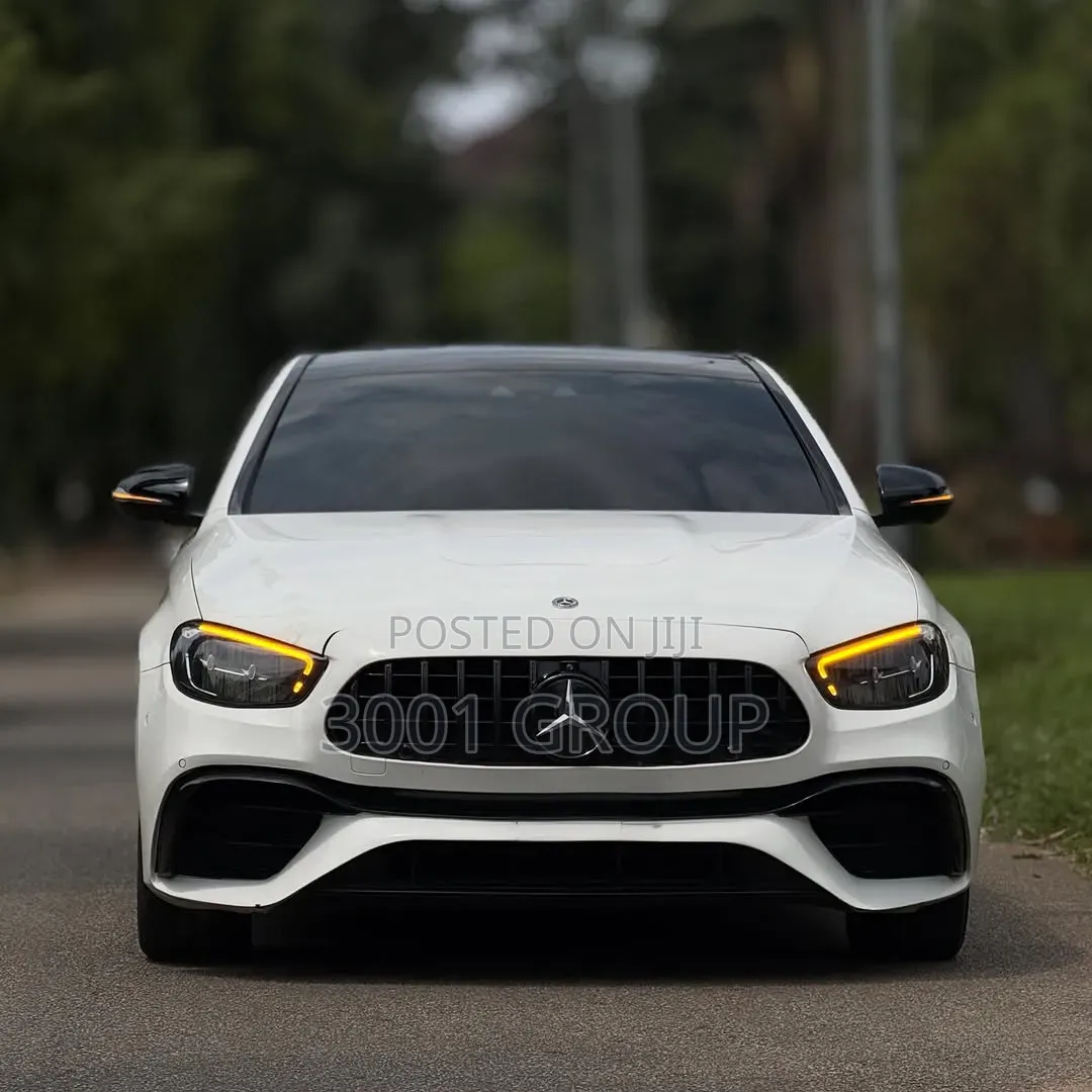 Mercedes-Benz E450 2022 White