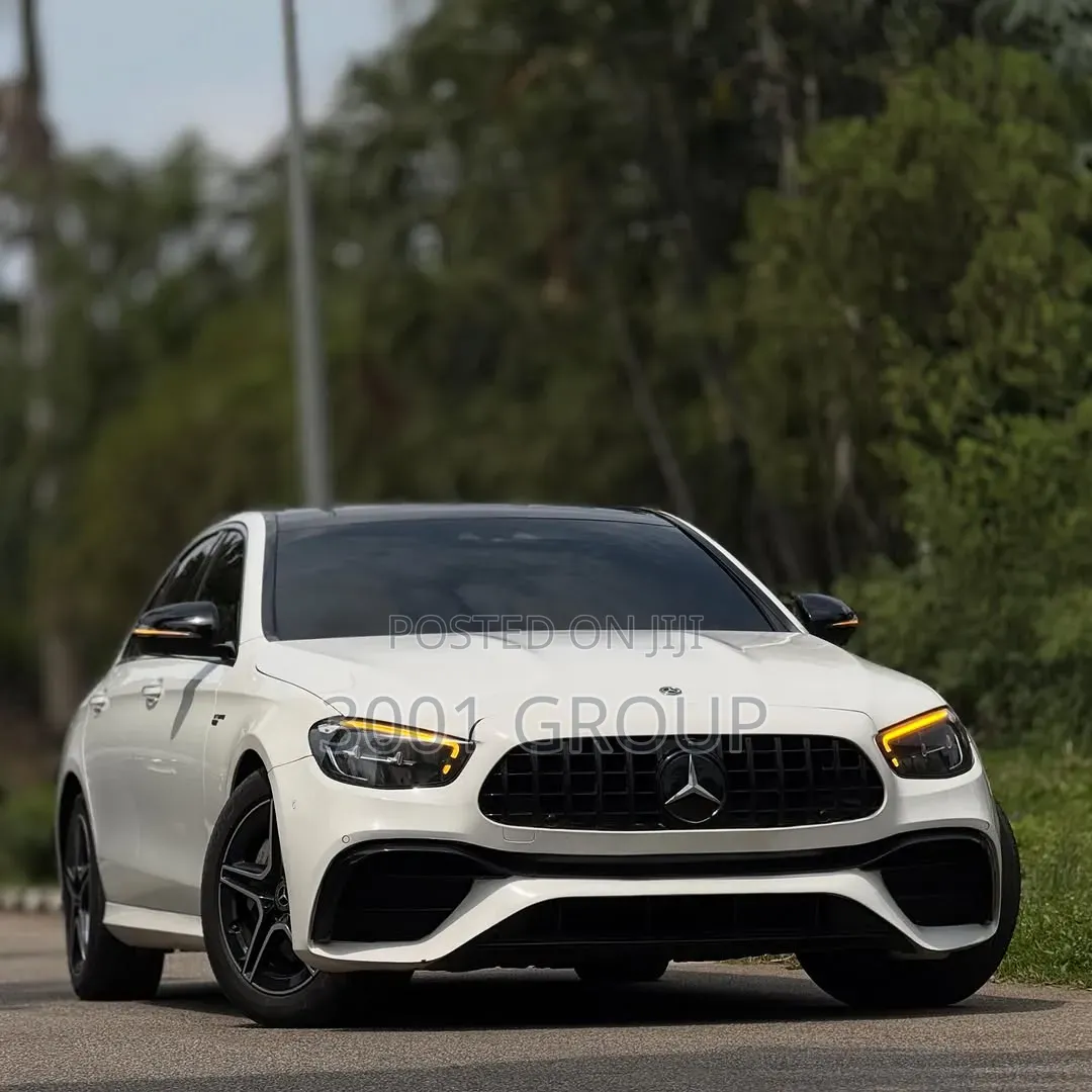 Mercedes-Benz E450 2022 White