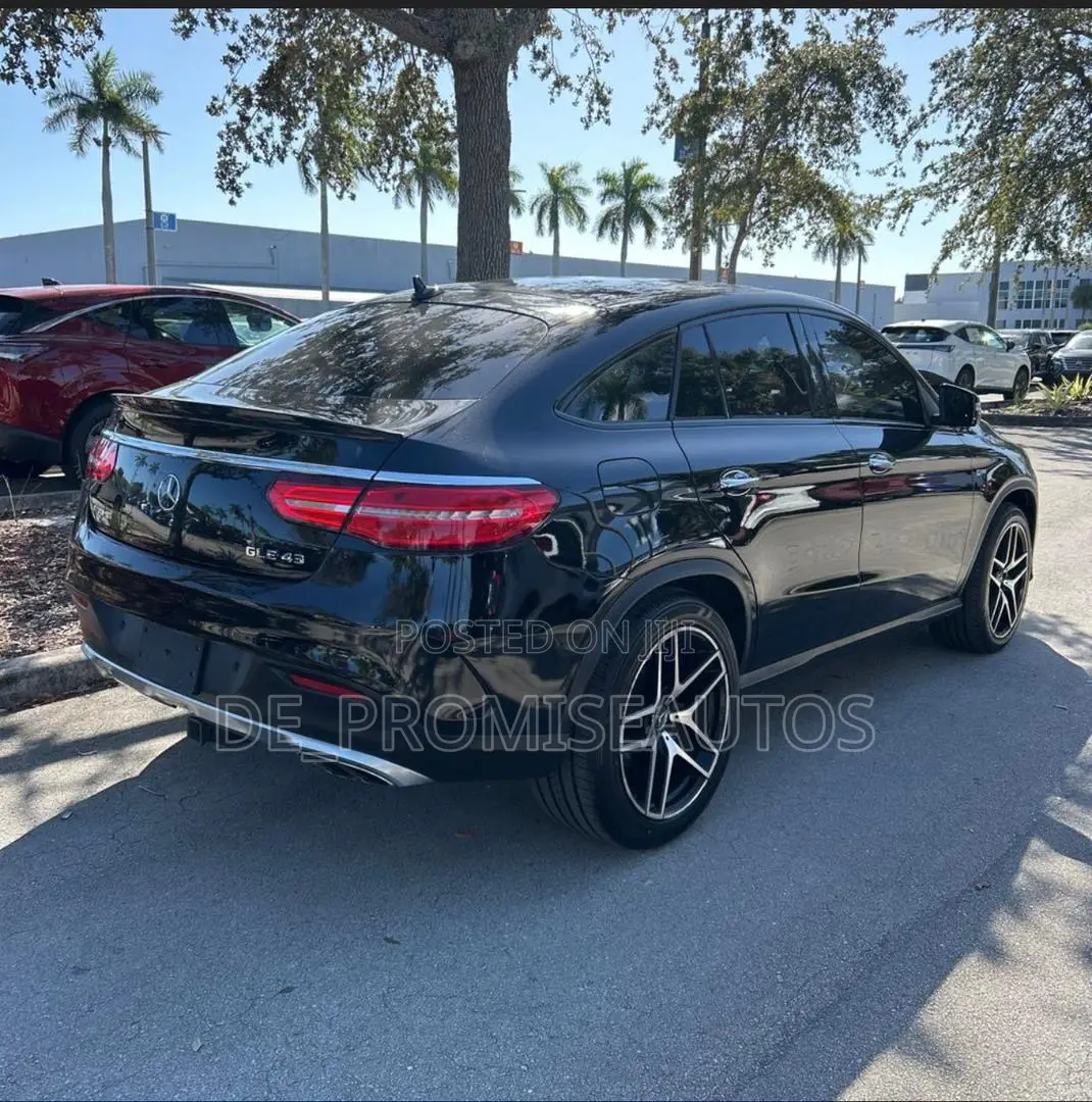 Mercedes-Benz GLE-Class 2017 Black