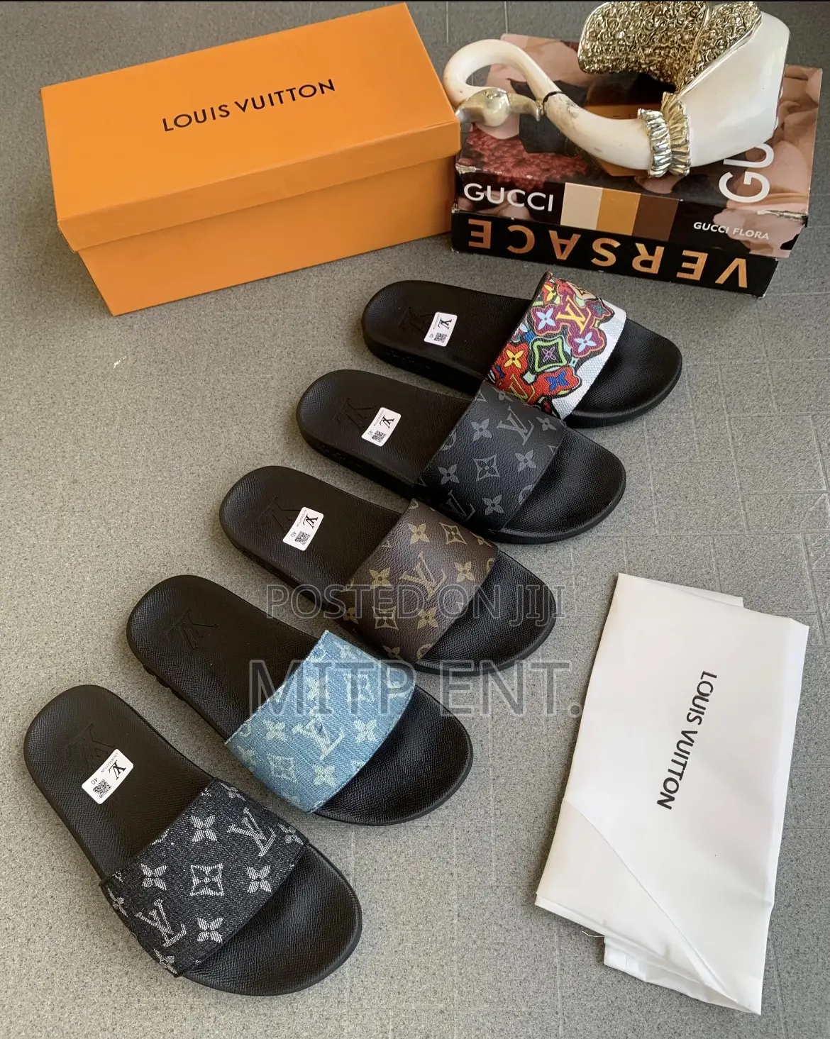 Louis Vuitton Luxury Slides/Slippers