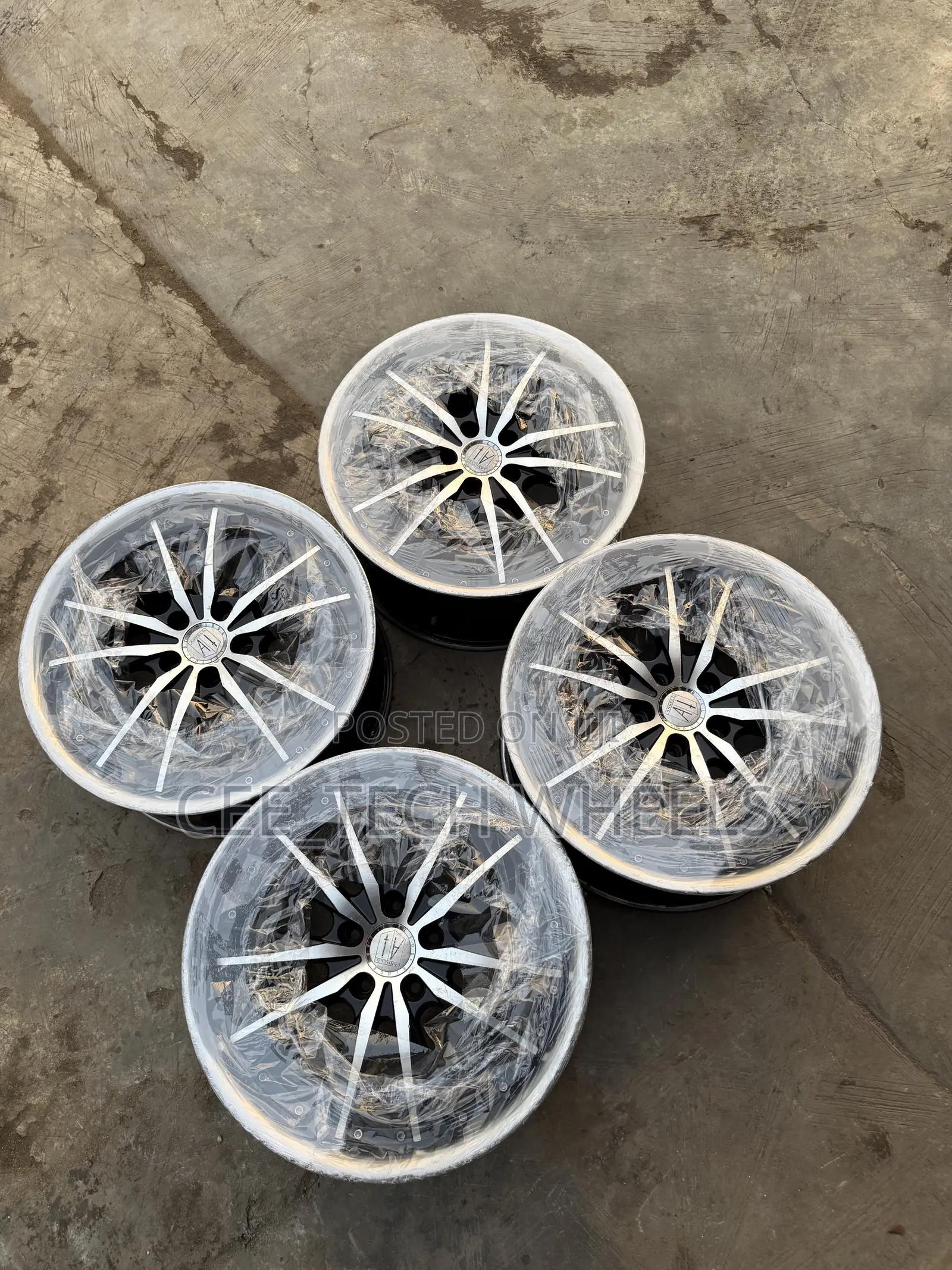 Factory Oem 19-Inch Staggered